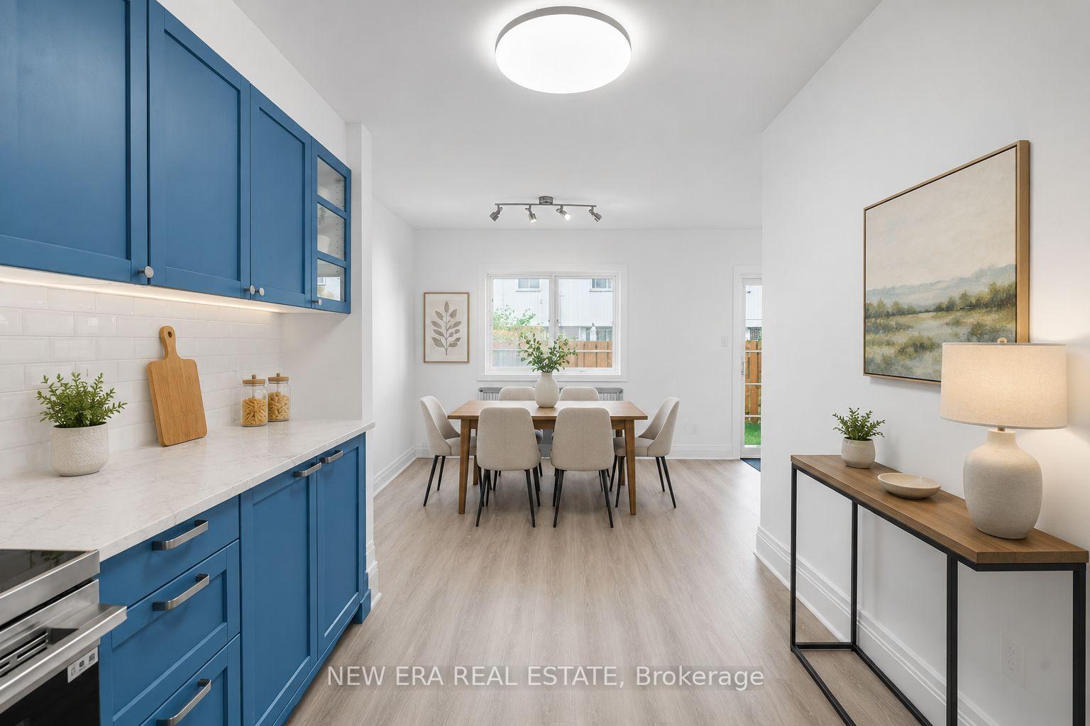 Photo 11 of Unit 6, 2440 Bromsgrove Road, Mississauga, Clarkson — HOMEH
