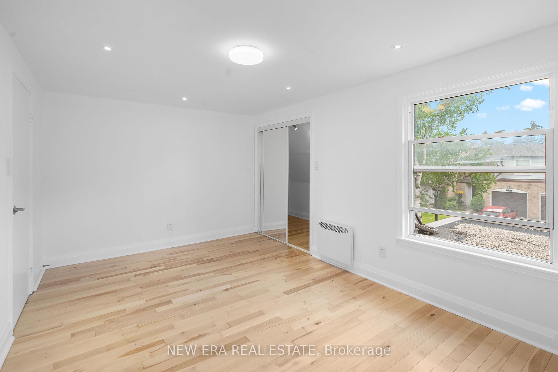 Photo 18 of Unit 6, 2440 Bromsgrove Road, Mississauga, Clarkson — HOMEH