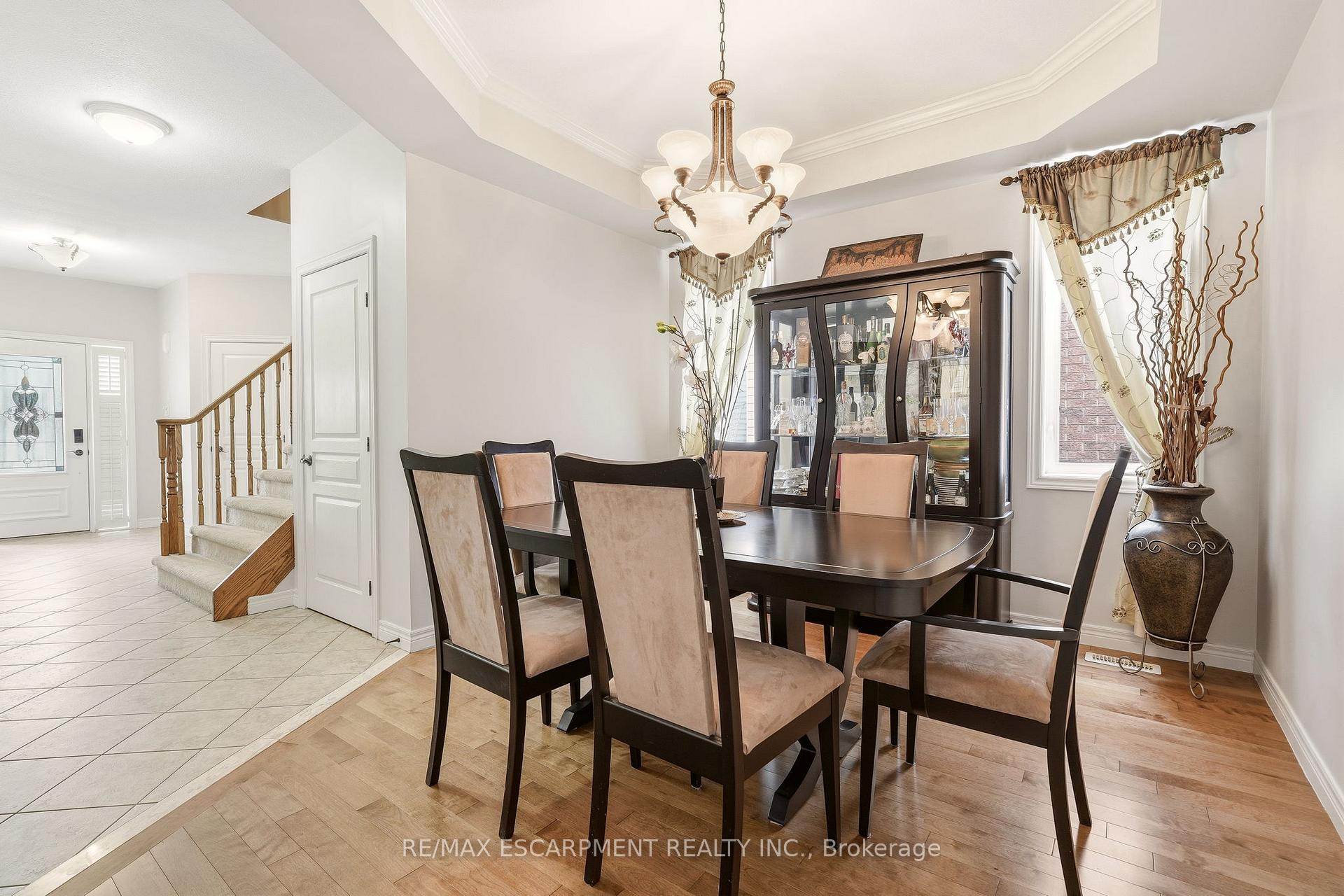 Photo 5 of 64 Wilbur Drive, Hamilton, Binbrook — HOMEH