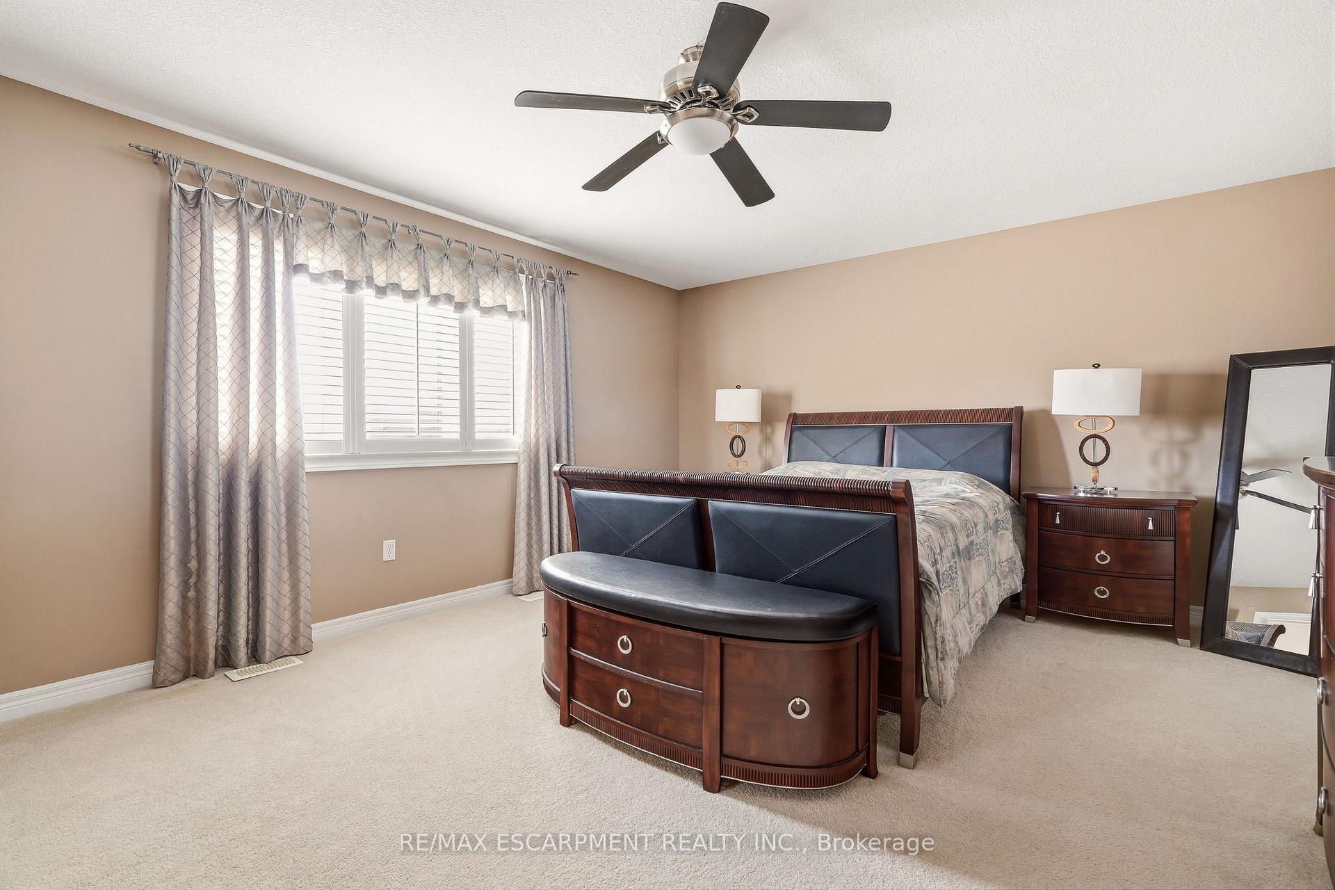 Photo 16 of 64 Wilbur Drive, Hamilton, Binbrook — HOMEH