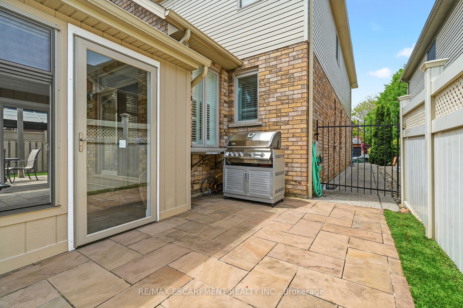Photo 25 of 64 Wilbur Drive, Hamilton, Binbrook — HOMEH