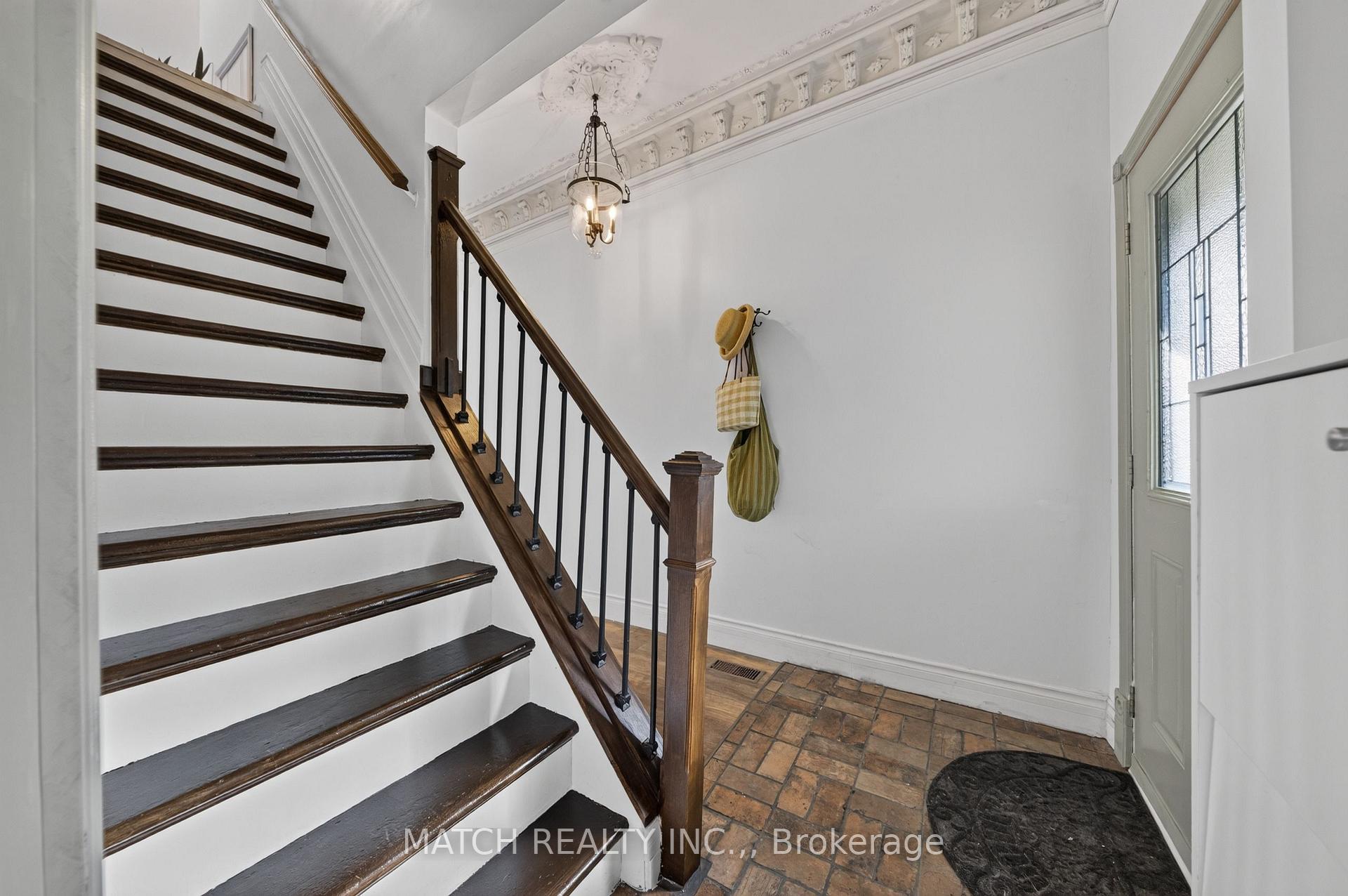 Photo 3 of 45 Oxley Drive, Chatham-Kent, Chatham — HOMEH