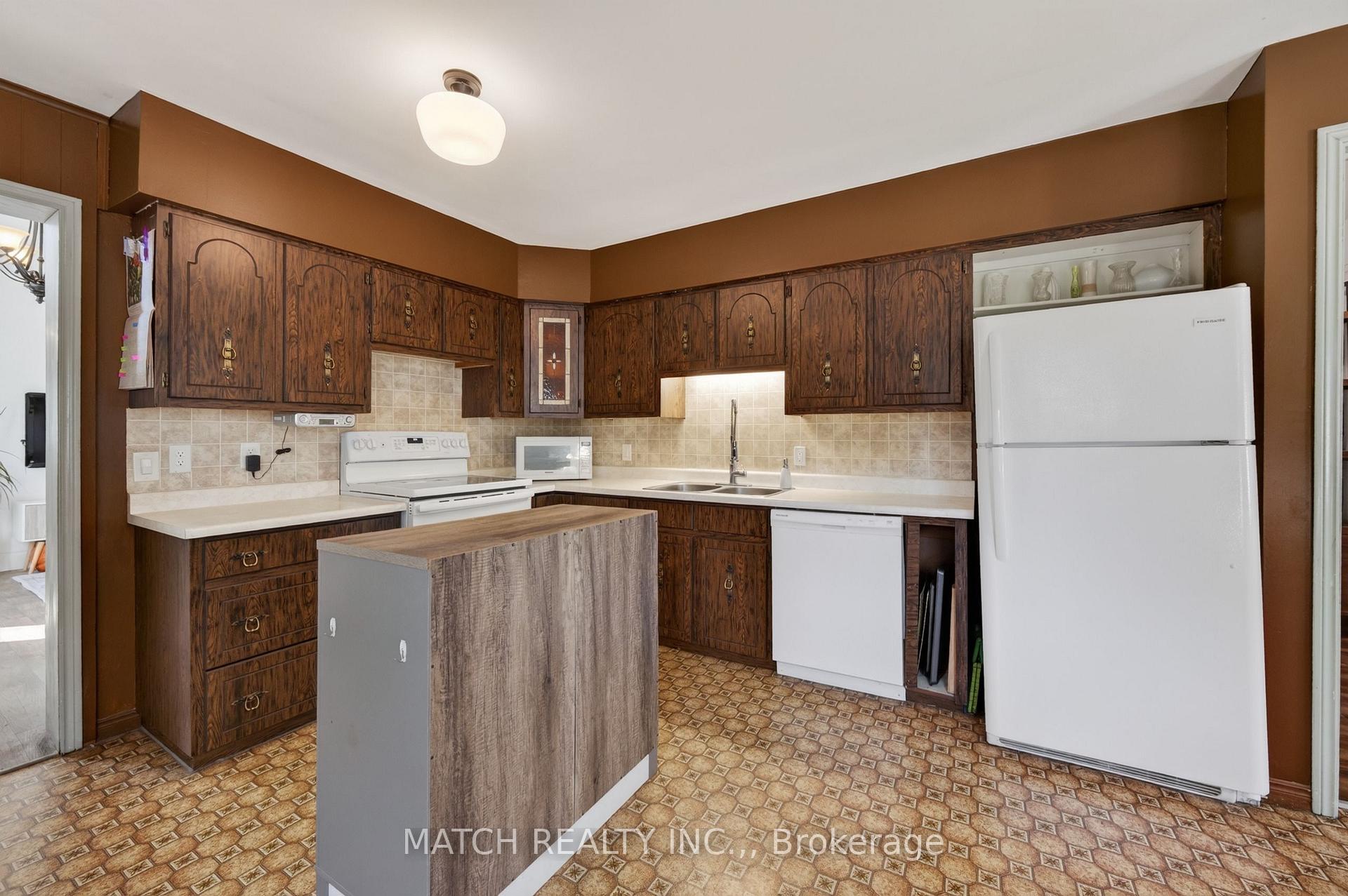 Photo 12 of 45 Oxley Drive, Chatham-Kent, Chatham — HOMEH