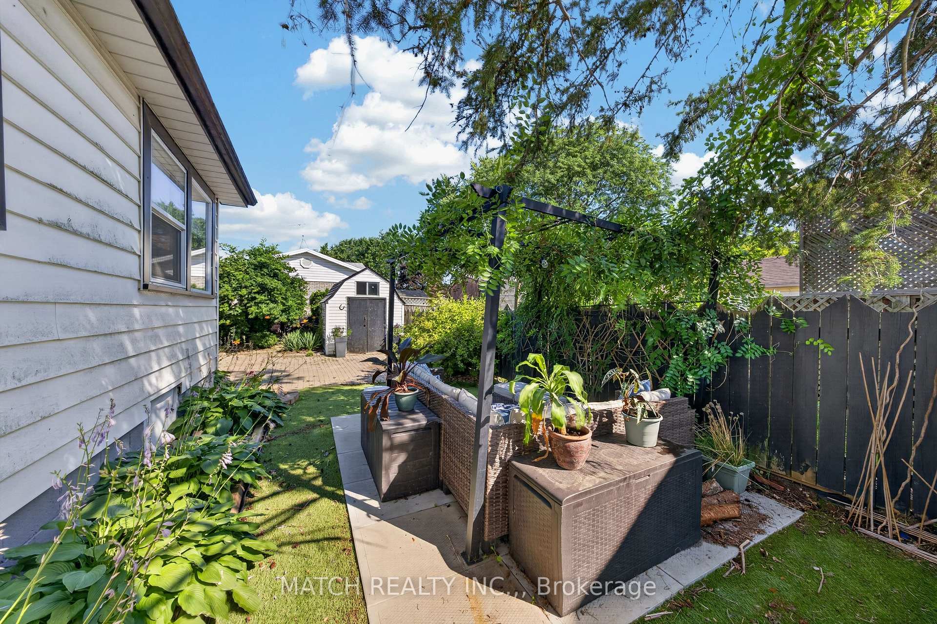 Photo 37 of 45 Oxley Drive, Chatham-Kent, Chatham — HOMEH