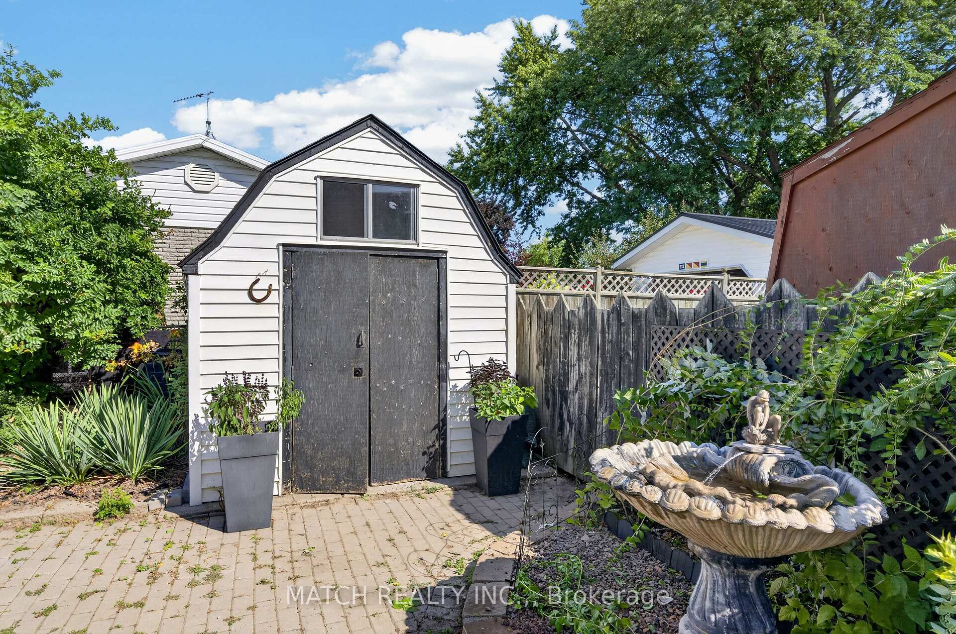 Photo 40 of 45 Oxley Drive, Chatham-Kent, Chatham — HOMEH
