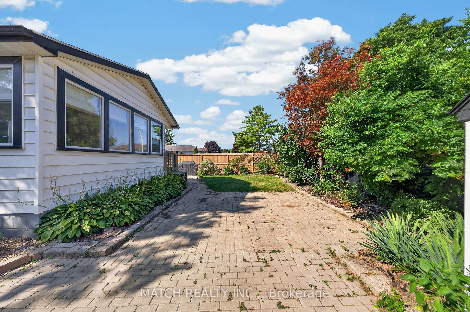 Photo 41 of 45 Oxley Drive, Chatham-Kent, Chatham — HOMEH