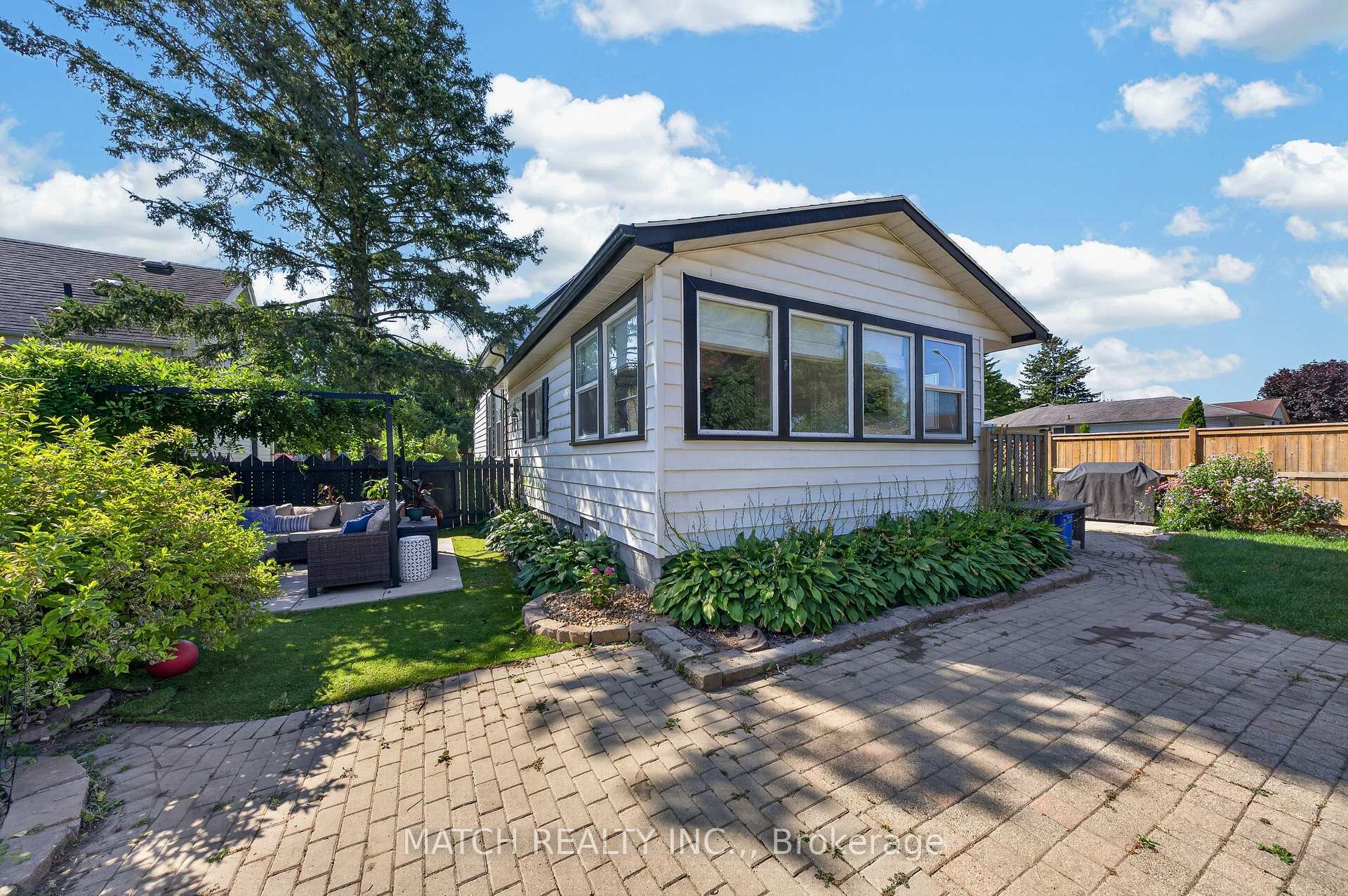 Photo 42 of 45 Oxley Drive, Chatham-Kent, Chatham — HOMEH