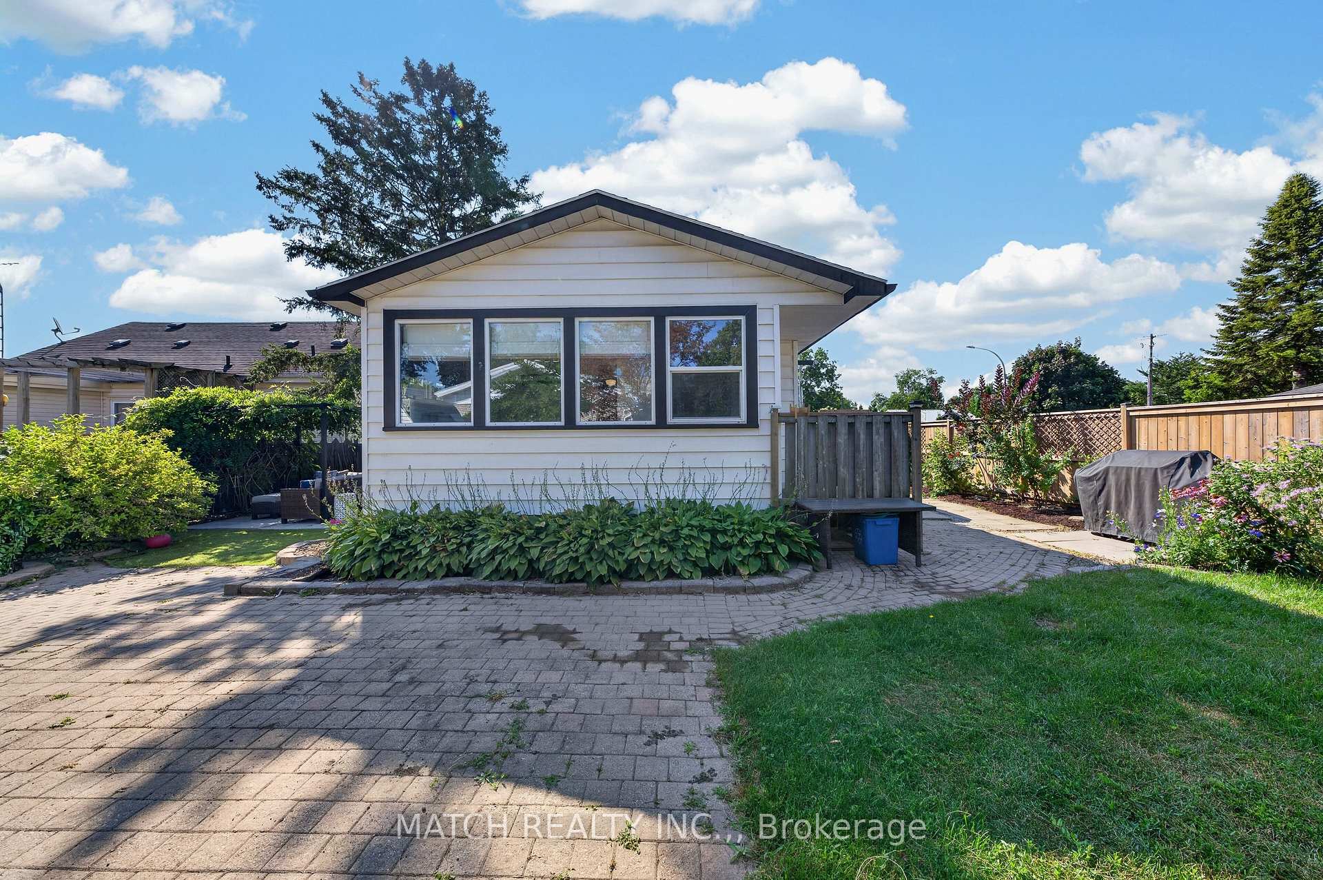 Photo 43 of 45 Oxley Drive, Chatham-Kent, Chatham — HOMEH