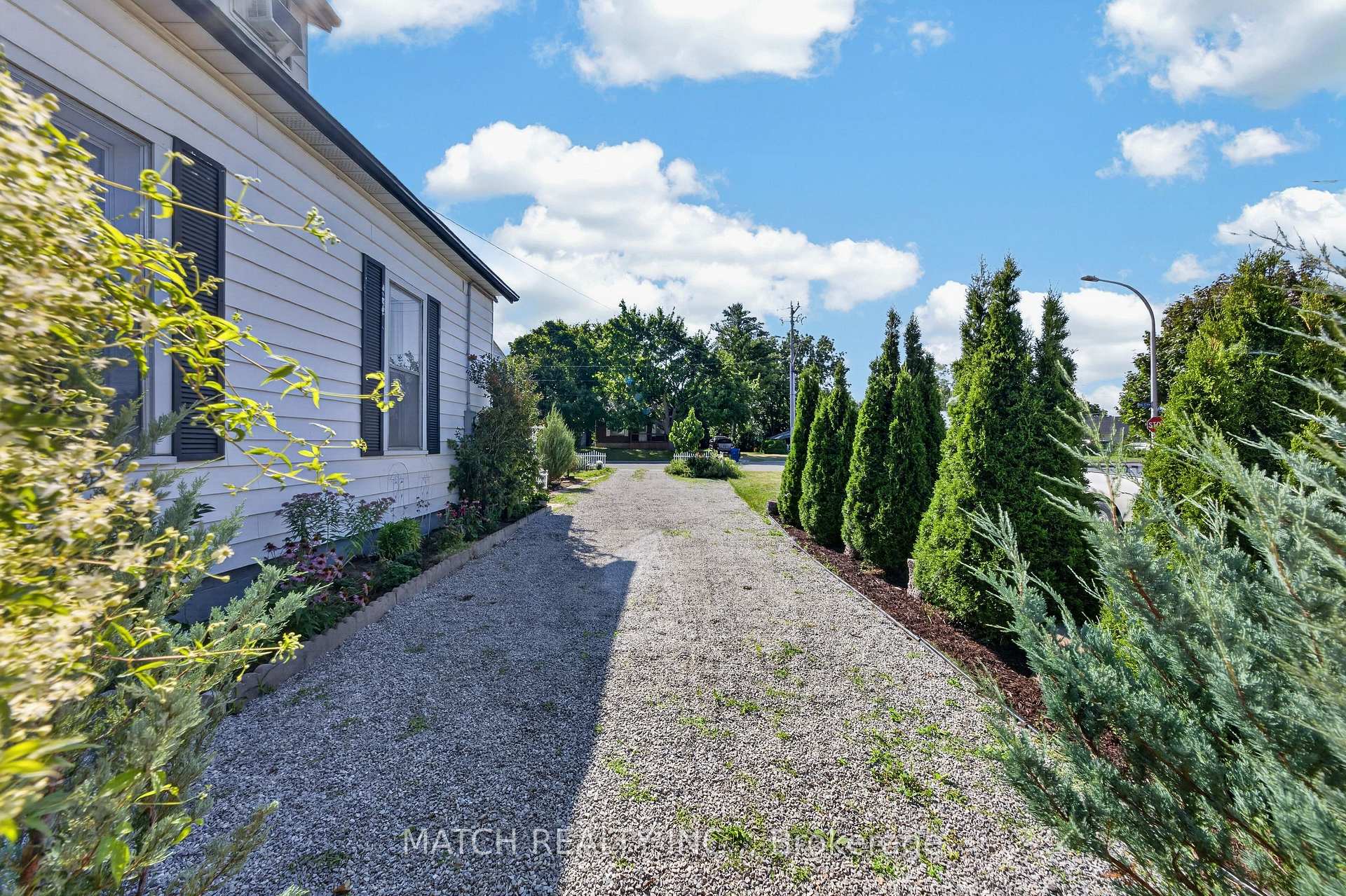 Photo 46 of 45 Oxley Drive, Chatham-Kent, Chatham — HOMEH