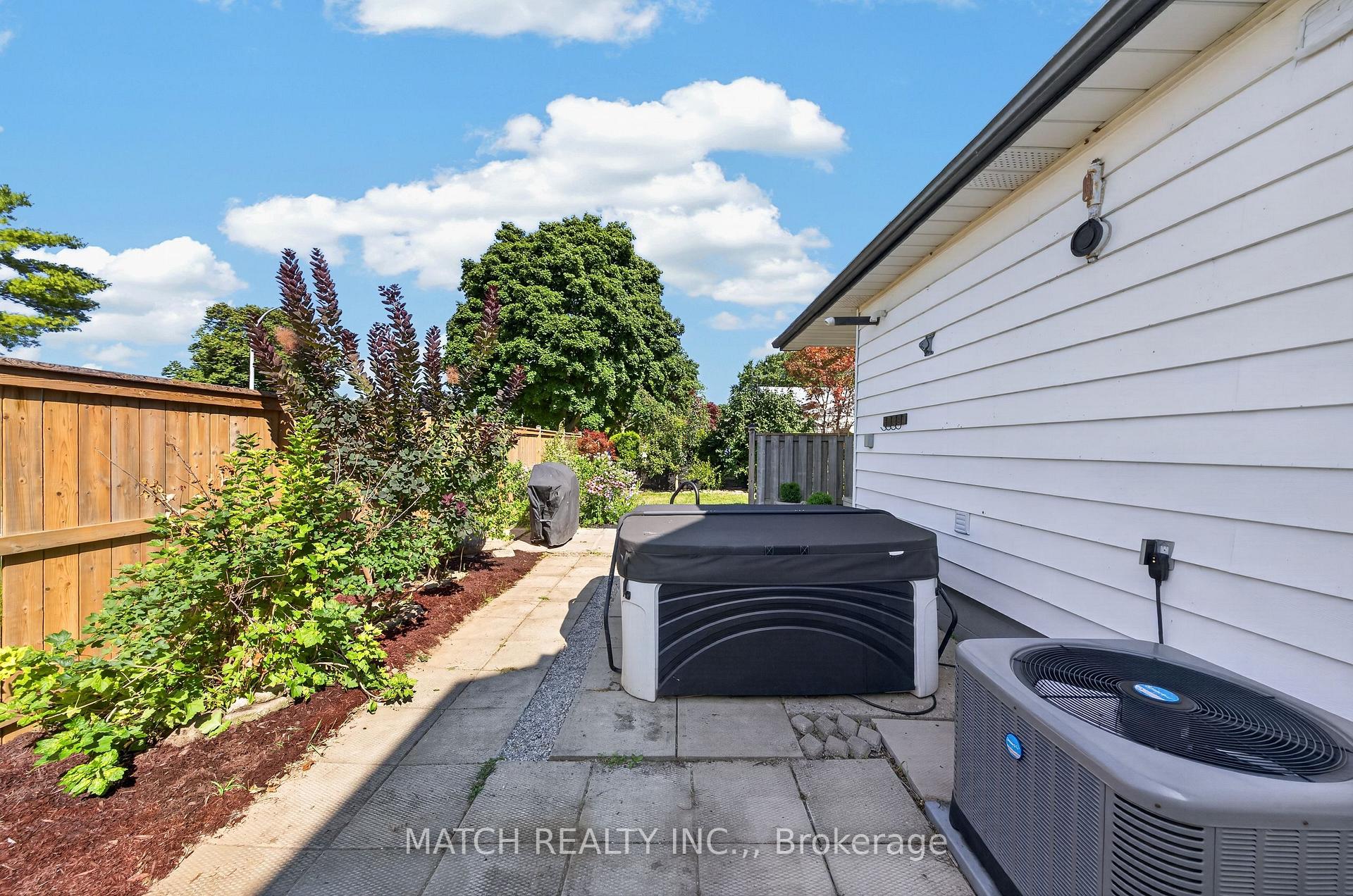 Photo 47 of 45 Oxley Drive, Chatham-Kent, Chatham — HOMEH