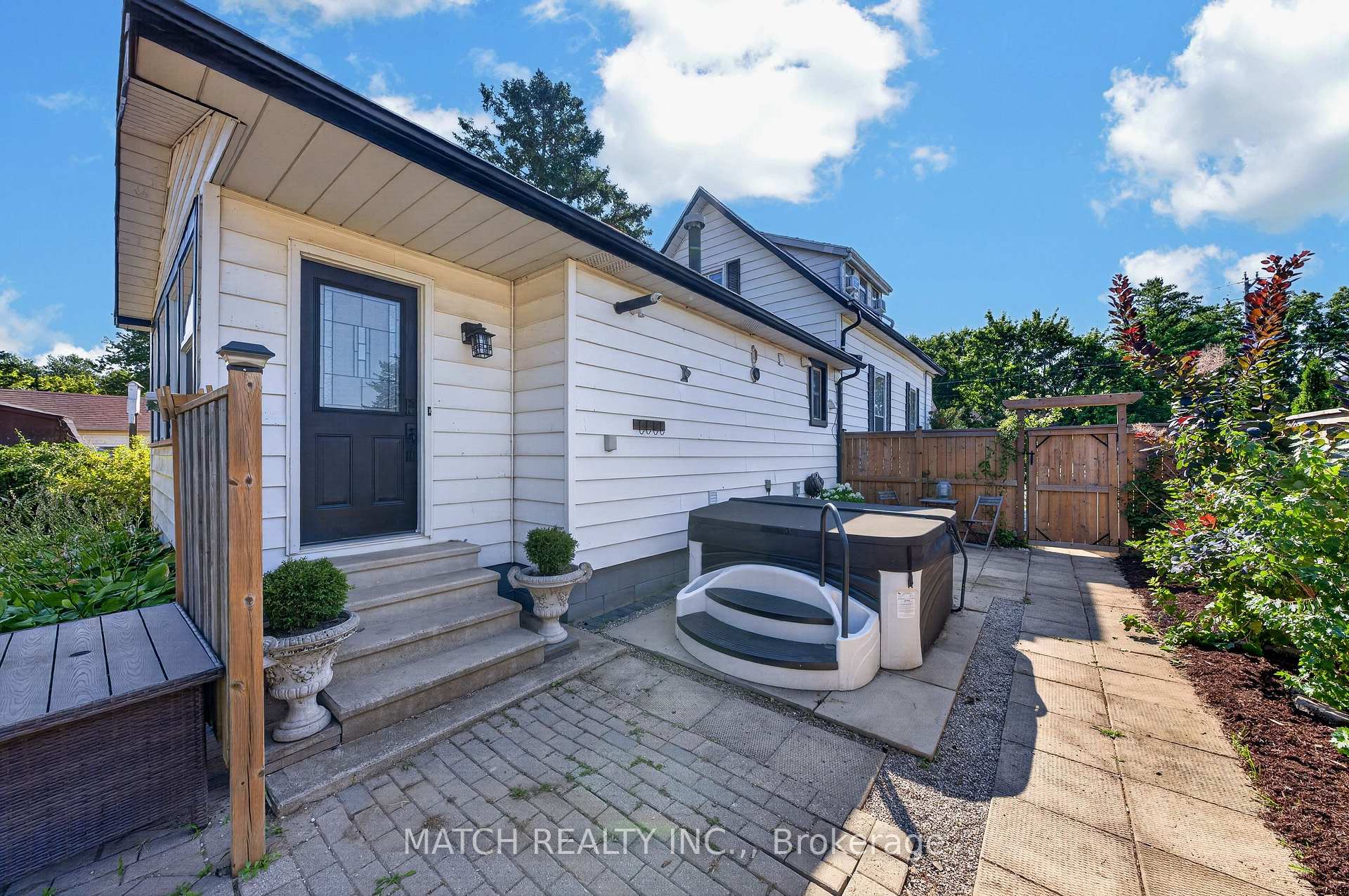 Photo 48 of 45 Oxley Drive, Chatham-Kent, Chatham — HOMEH