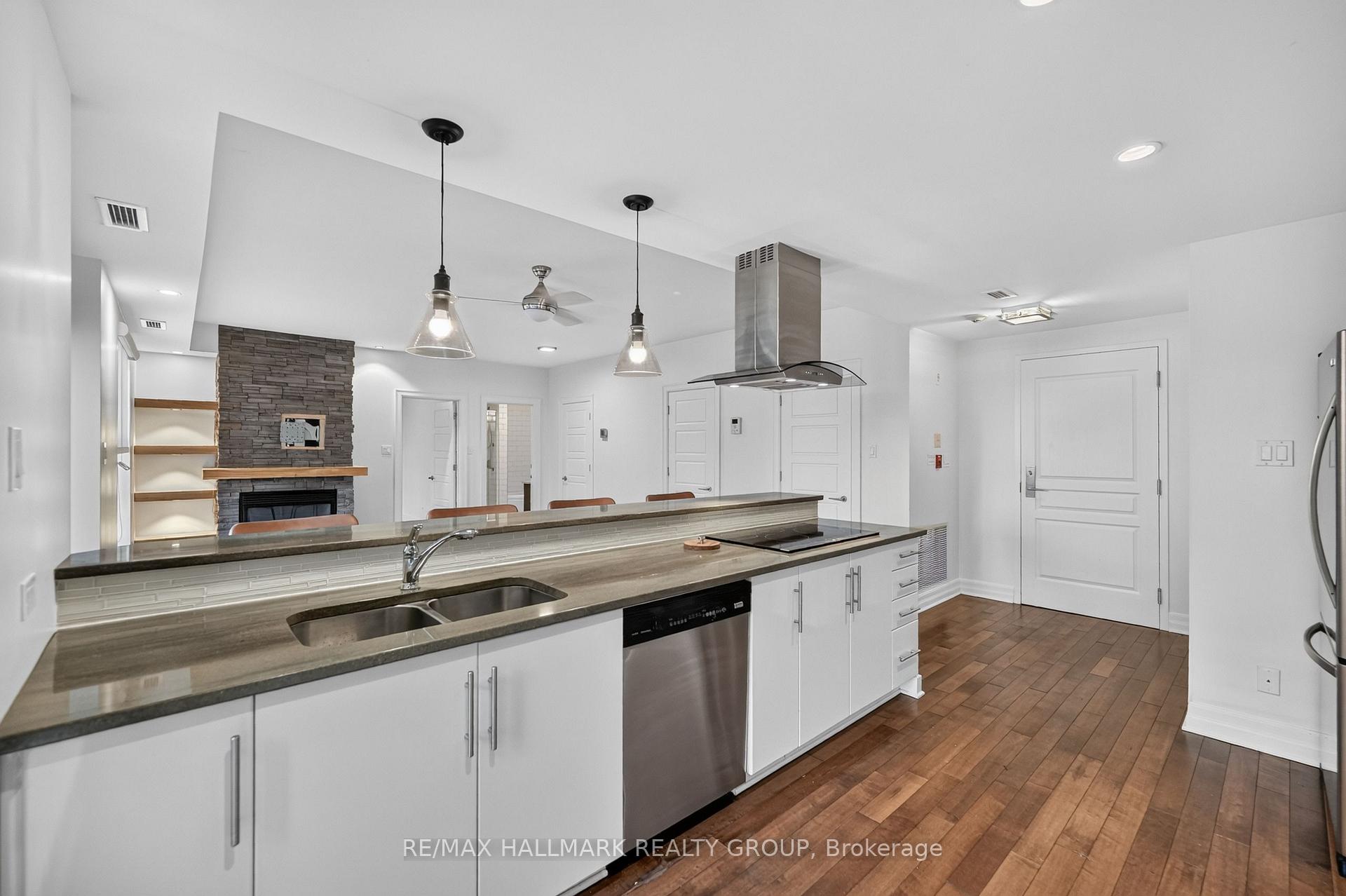 Photo 9 of Unit 101, 419 Laurier Avenue E, Ottawa, Sandy Hill — HOMEH