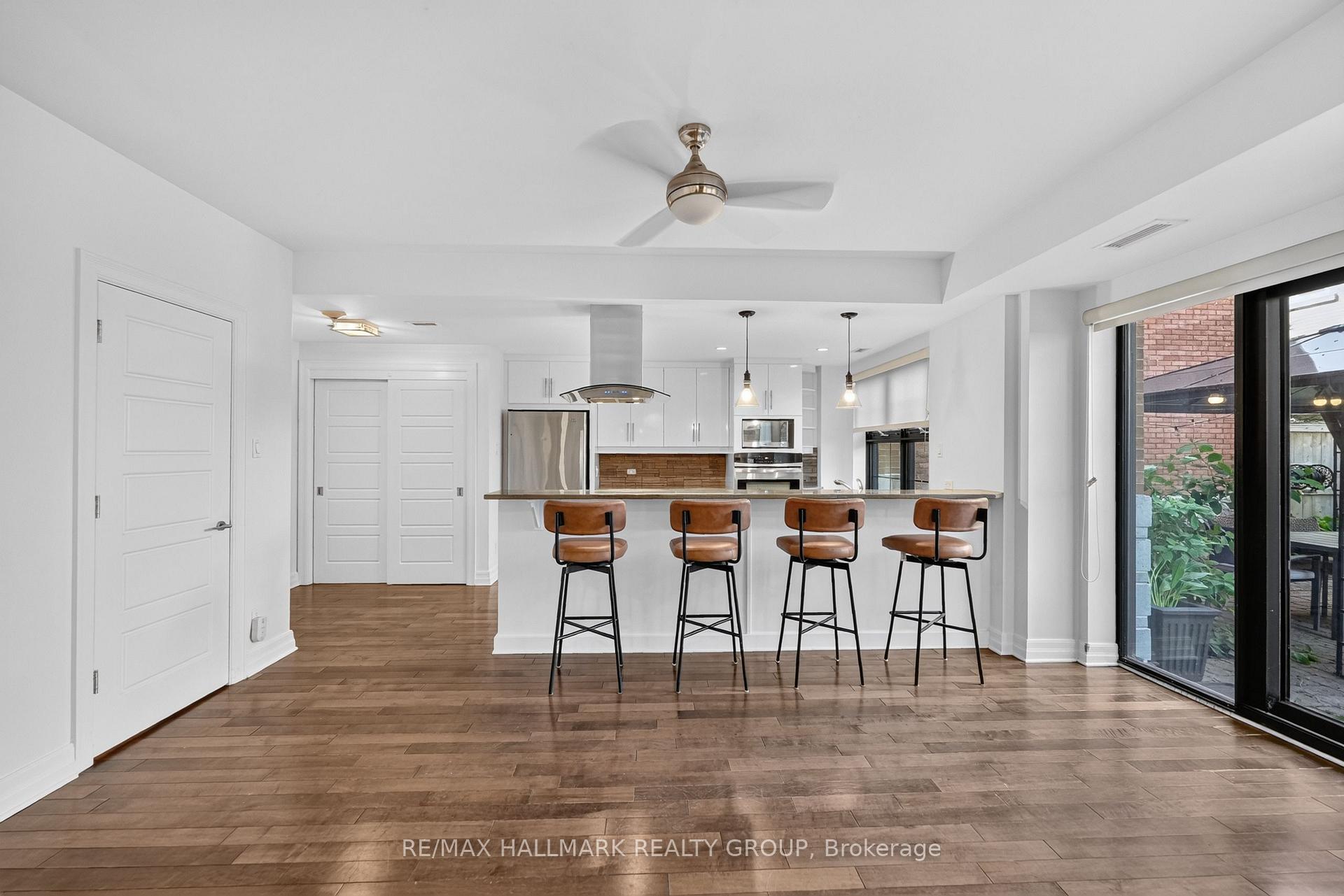 Photo 11 of Unit 101, 419 Laurier Avenue E, Ottawa, Sandy Hill — HOMEH