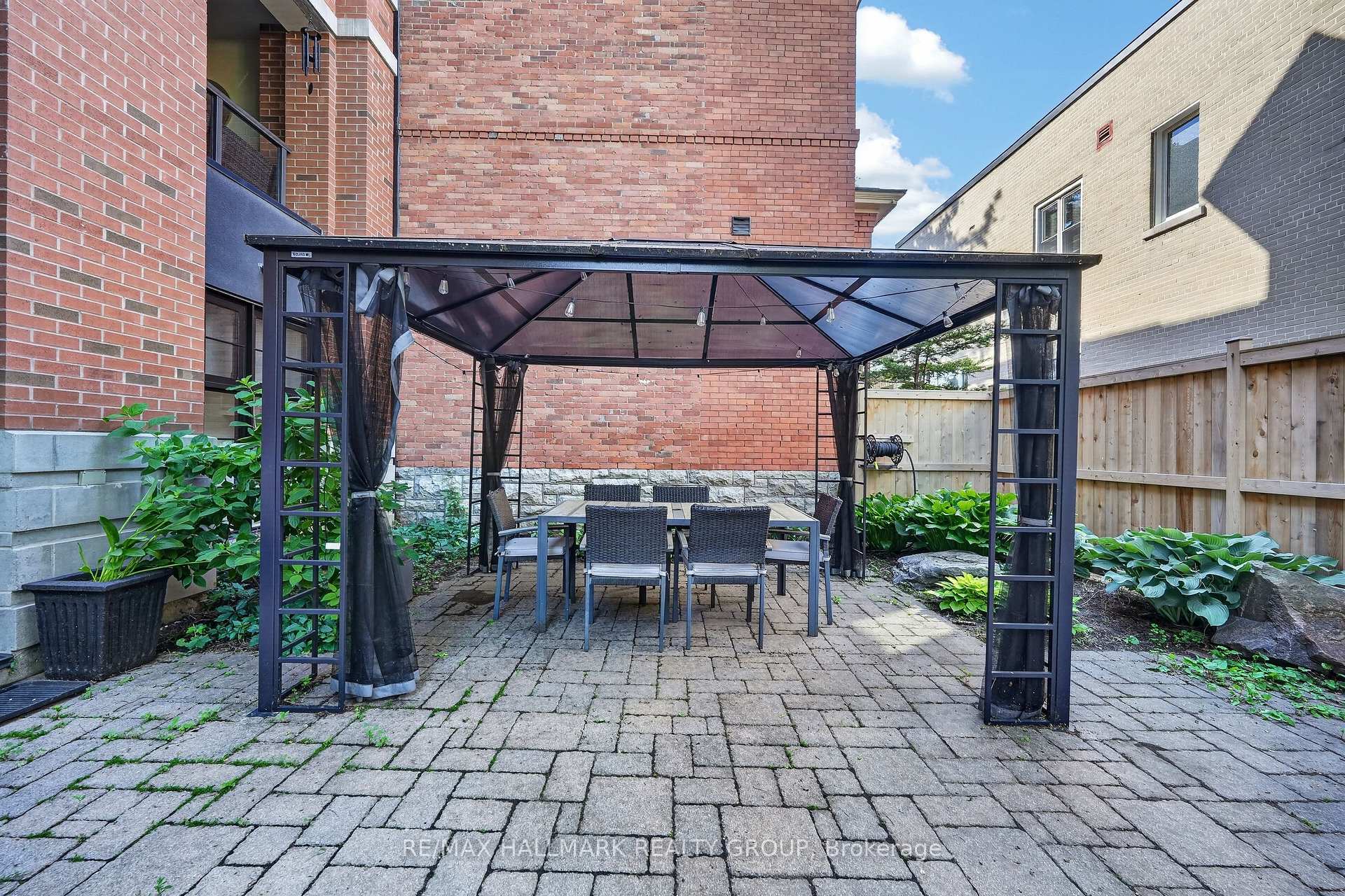 Photo 33 of Unit 101, 419 Laurier Avenue E, Ottawa, Sandy Hill — HOMEH