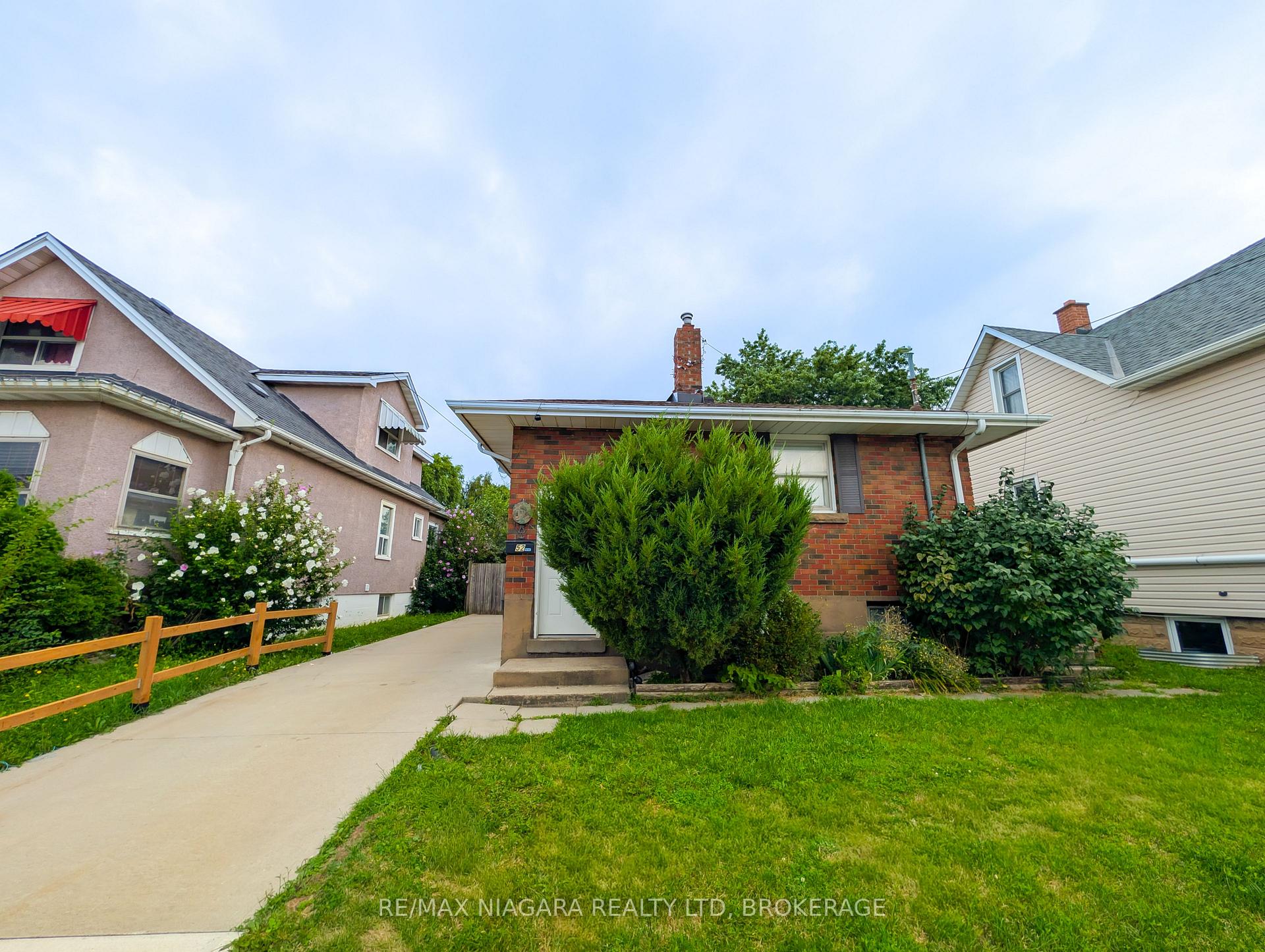 Photo 2 of 52 Fifth Street, Welland, Lincoln/Crowland — HOMEH