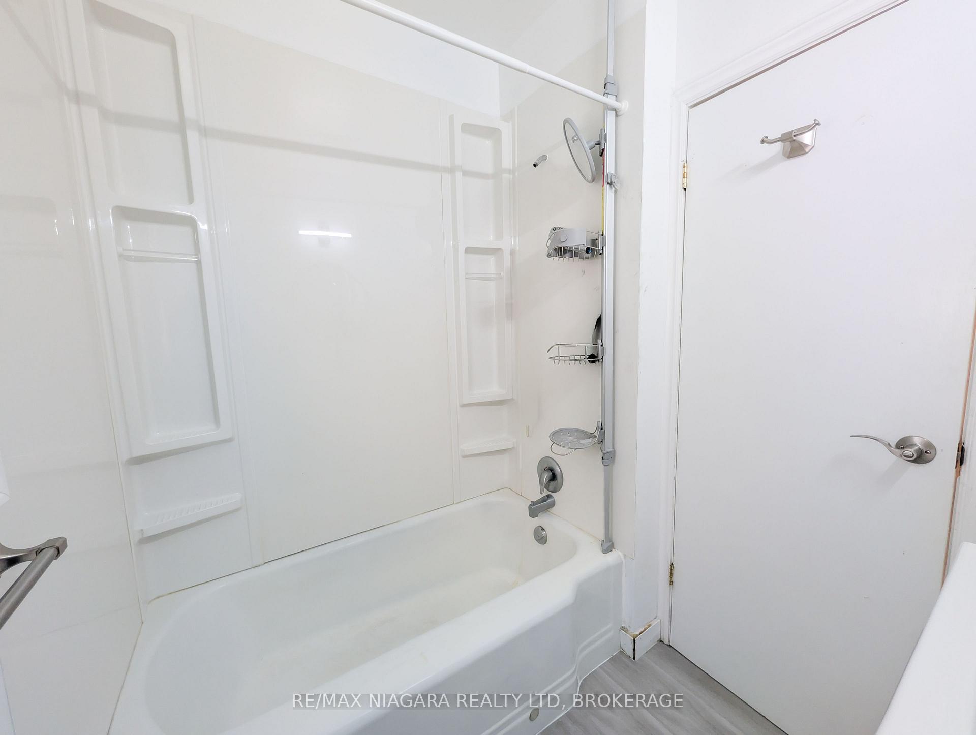 Photo 24 of 52 Fifth Street, Welland, Lincoln/Crowland — HOMEH