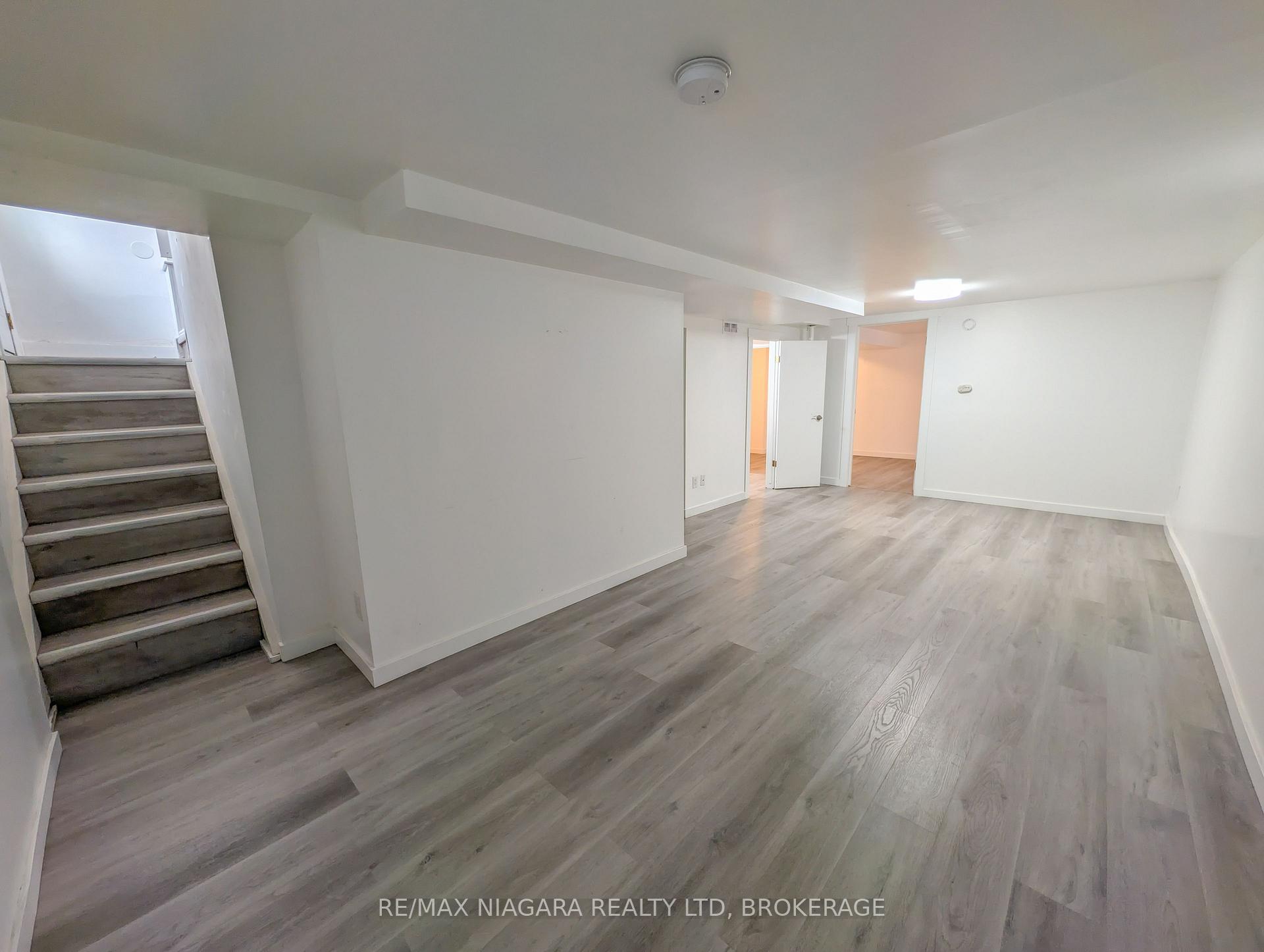 Photo 33 of 52 Fifth Street, Welland, Lincoln/Crowland — HOMEH