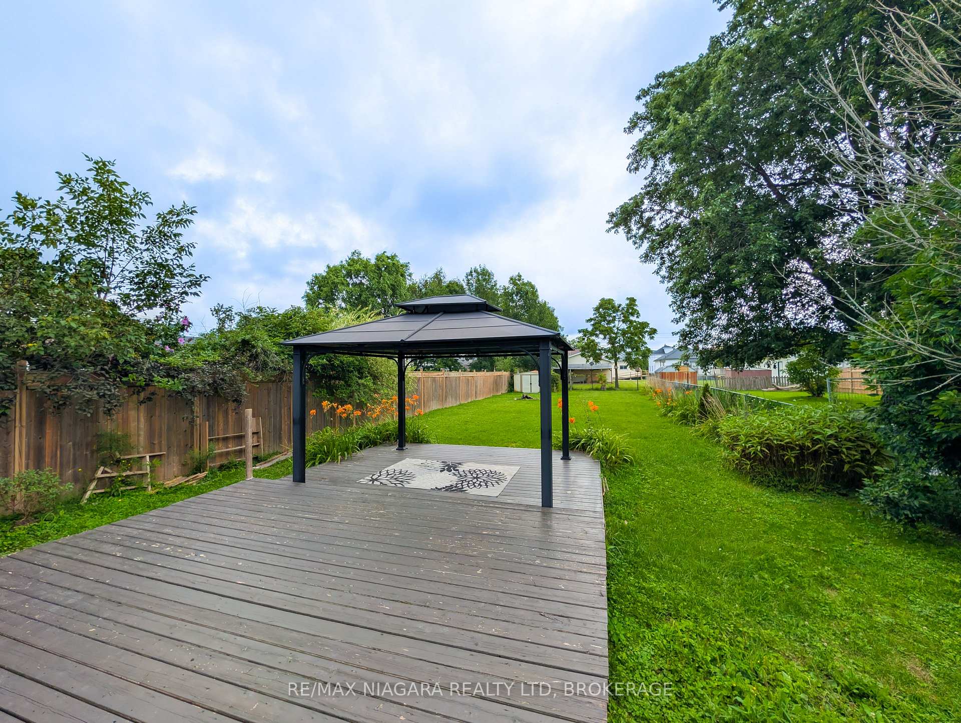 Photo 51 of 52 Fifth Street, Welland, Lincoln/Crowland — HOMEH