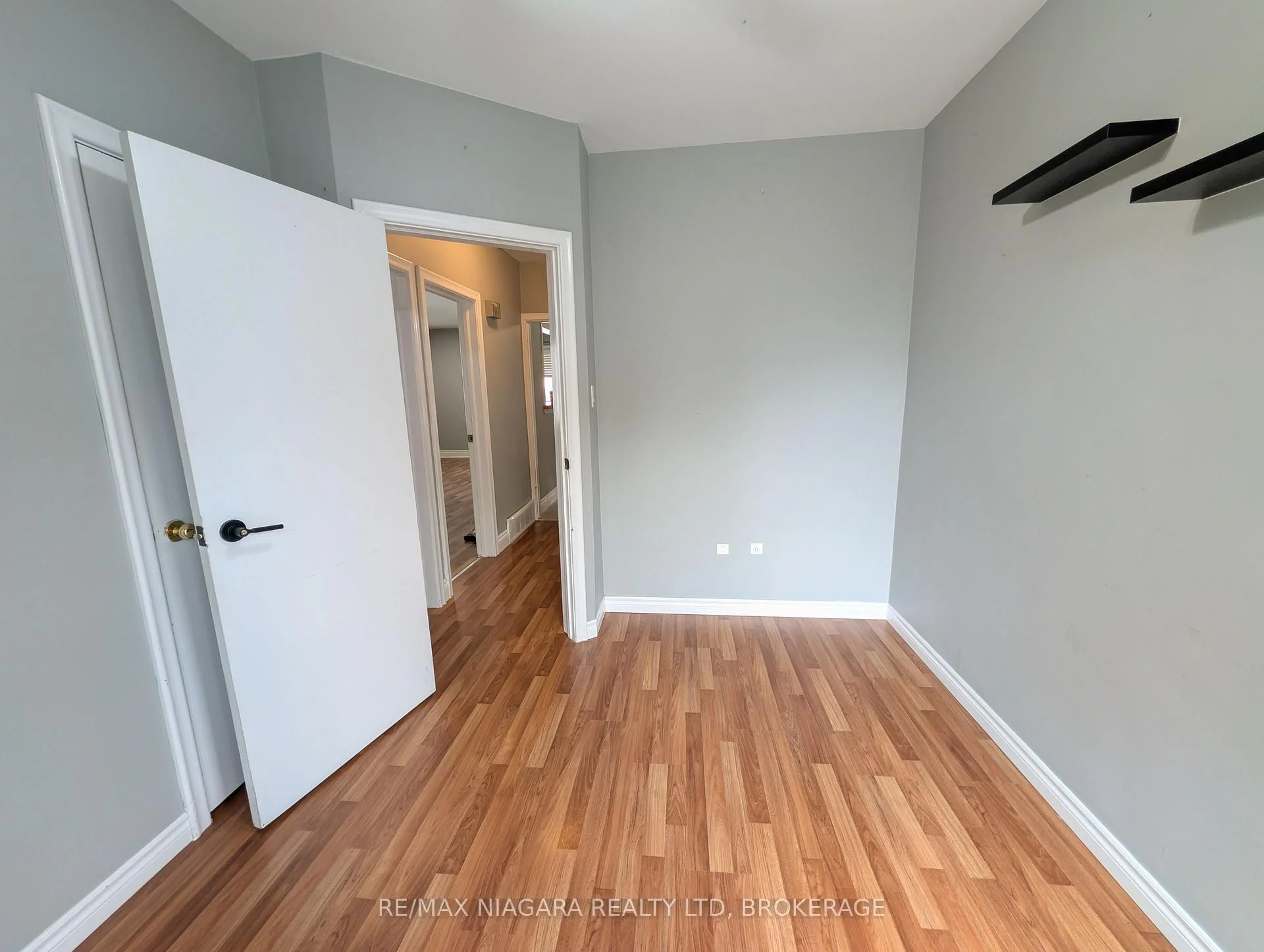 Photo 42 of 52 Fifth Street, Welland, Lincoln/Crowland — HOMEH