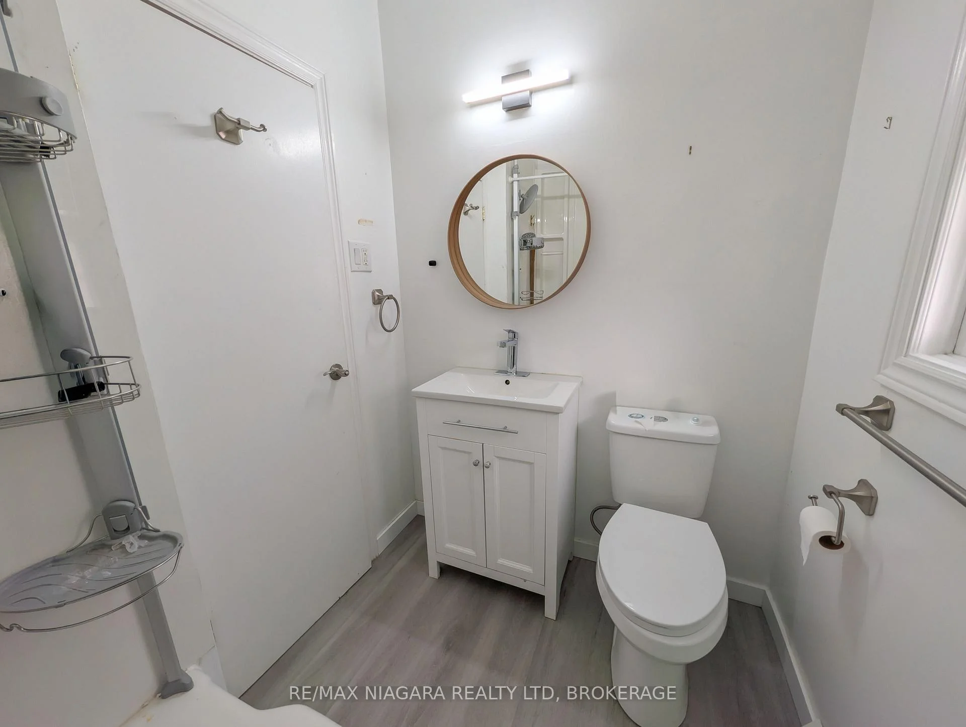 Photo 46 of 52 Fifth Street, Welland, Lincoln/Crowland — HOMEH