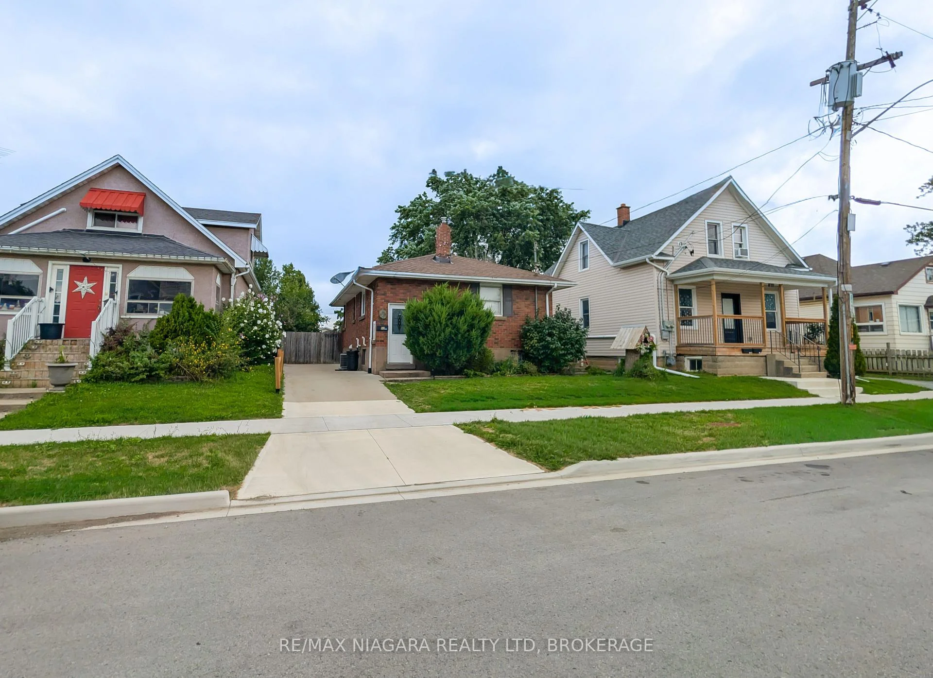 Photo 48 of 52 Fifth Street, Welland, Lincoln/Crowland — HOMEH