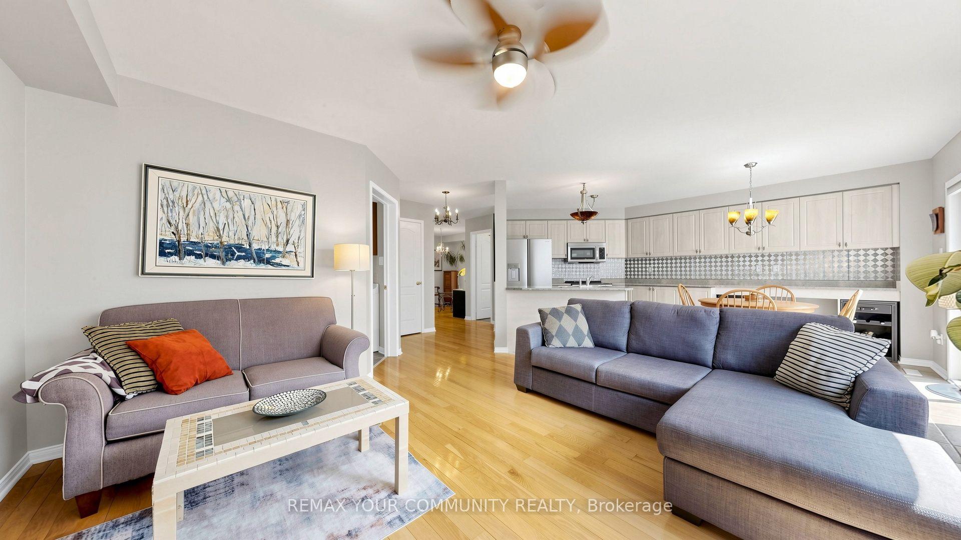 Photo 10 of 230 Hammersly Boulevard, Markham, Wismer — HOMEH