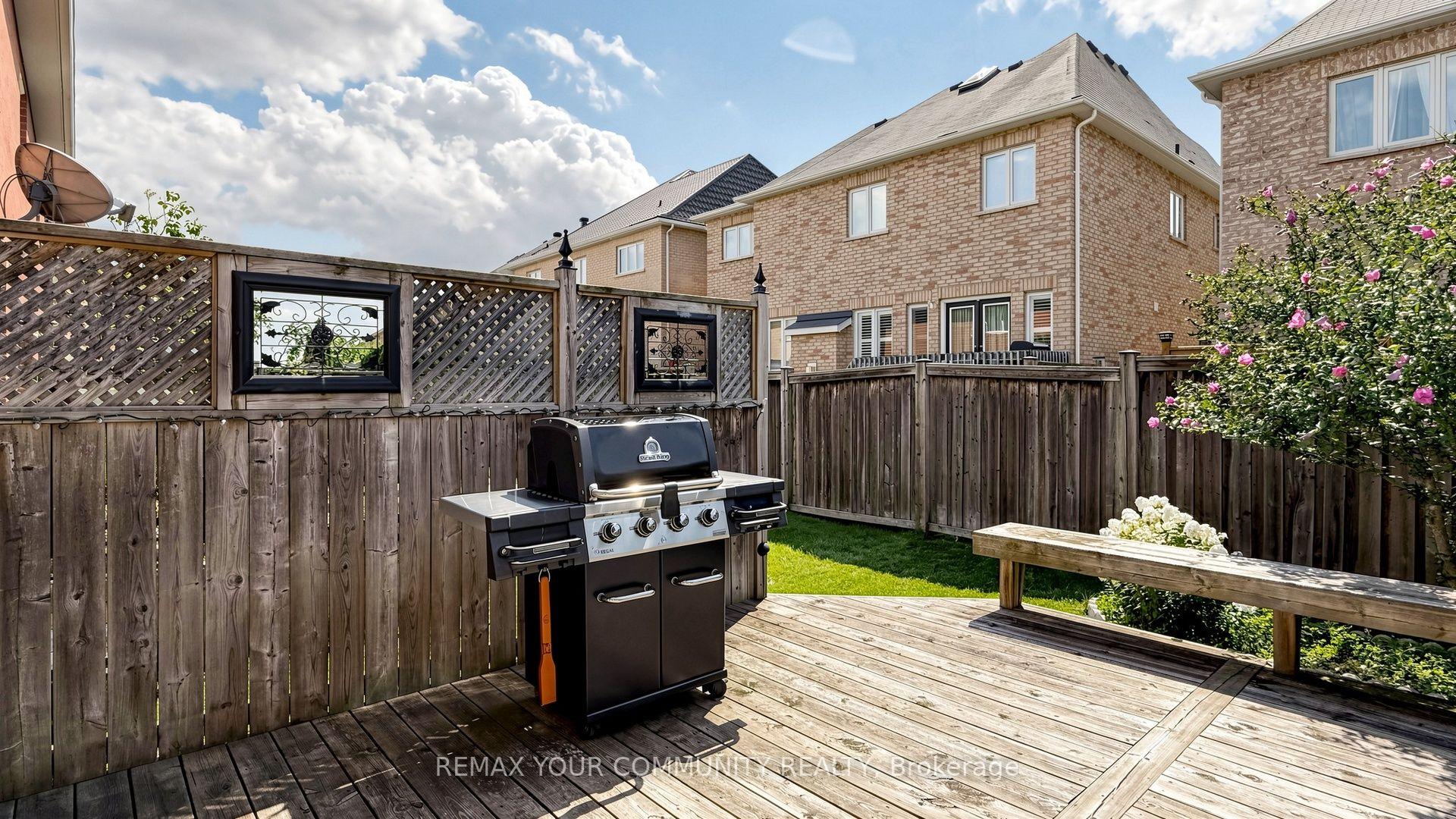 Photo 40 of 230 Hammersly Boulevard, Markham, Wismer — HOMEH