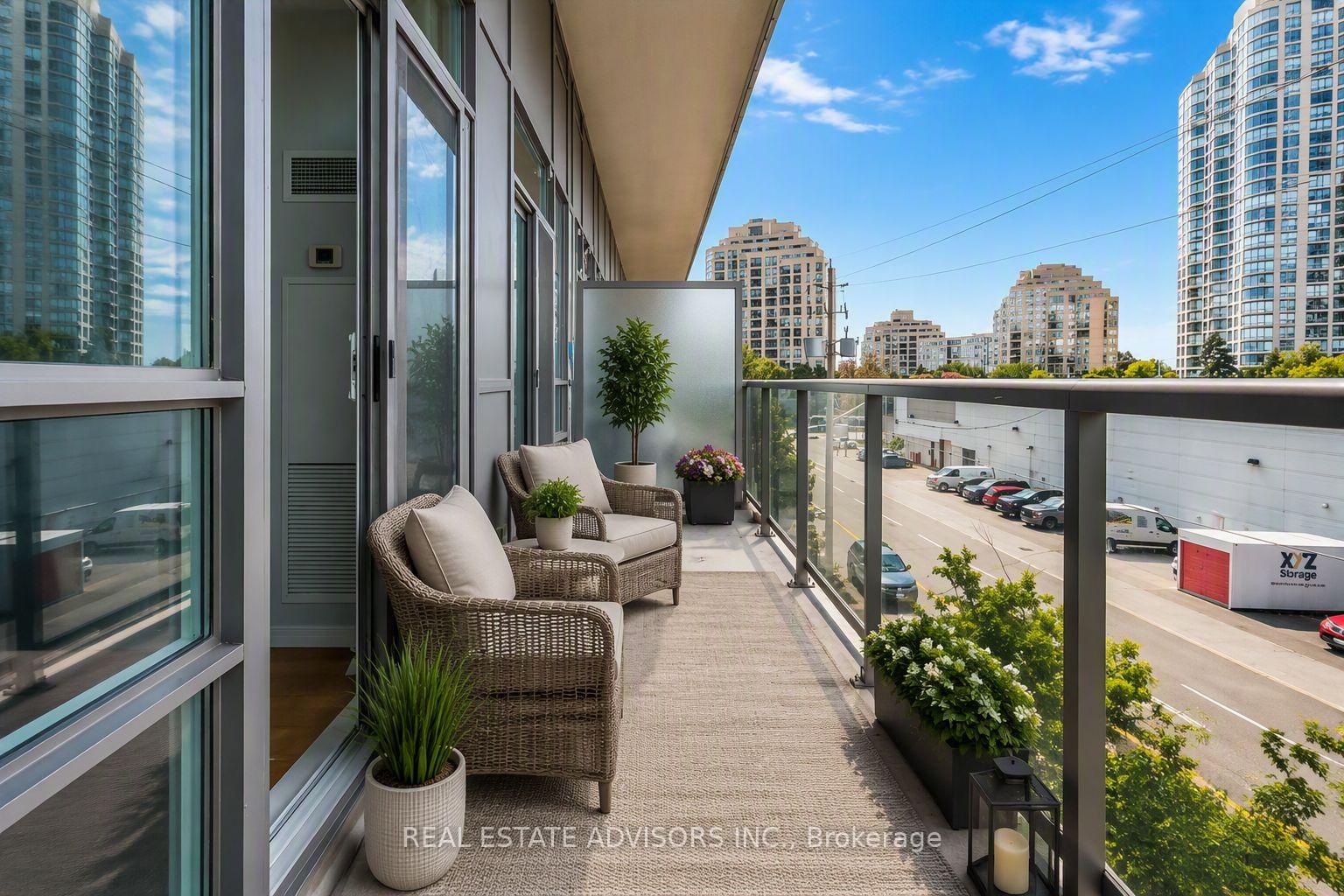 Photo 4 of Unit 204, 15 Legion Road, Etobicoke, Mimico — HOMEH