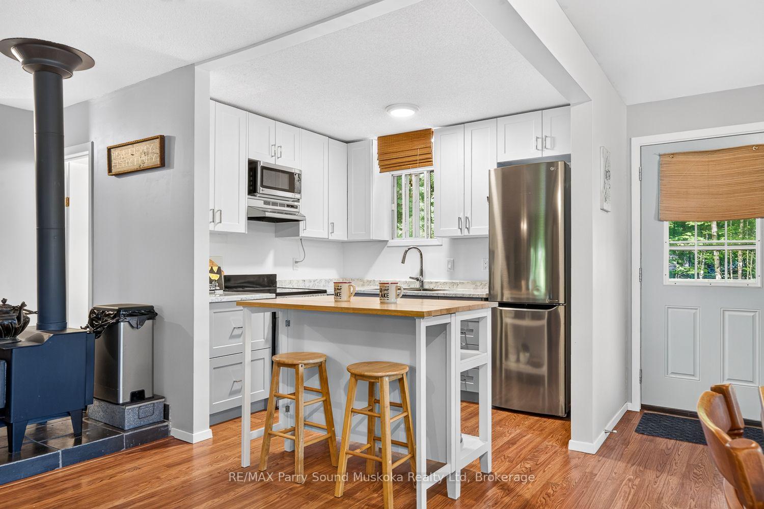 Photo 23 of 12 Silver Birch Circle, McKellar — HOMEH