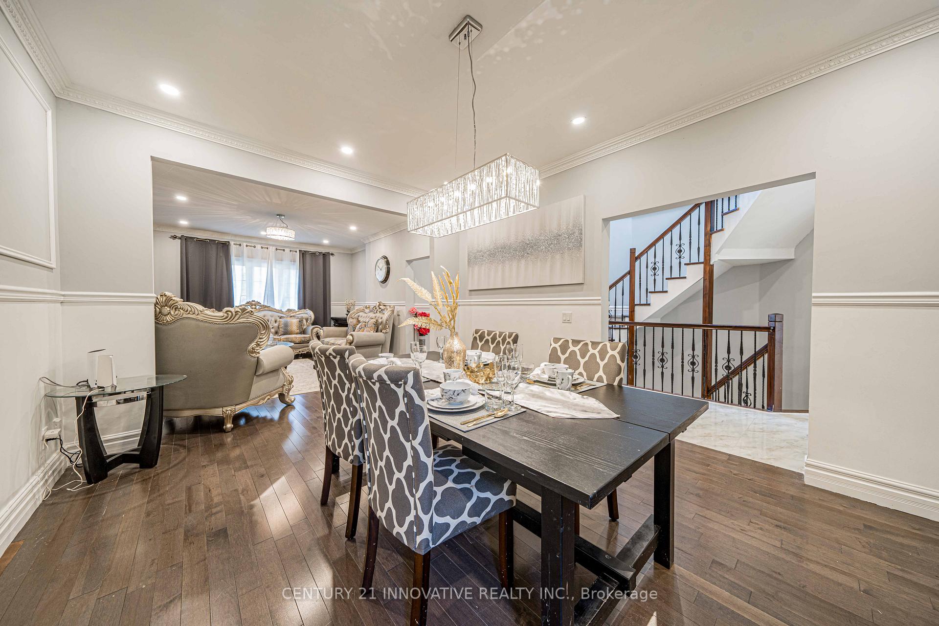 Photo 13 of 24 Cedarview Drive, Scarborough, Centennial Scarborough — HOMEH