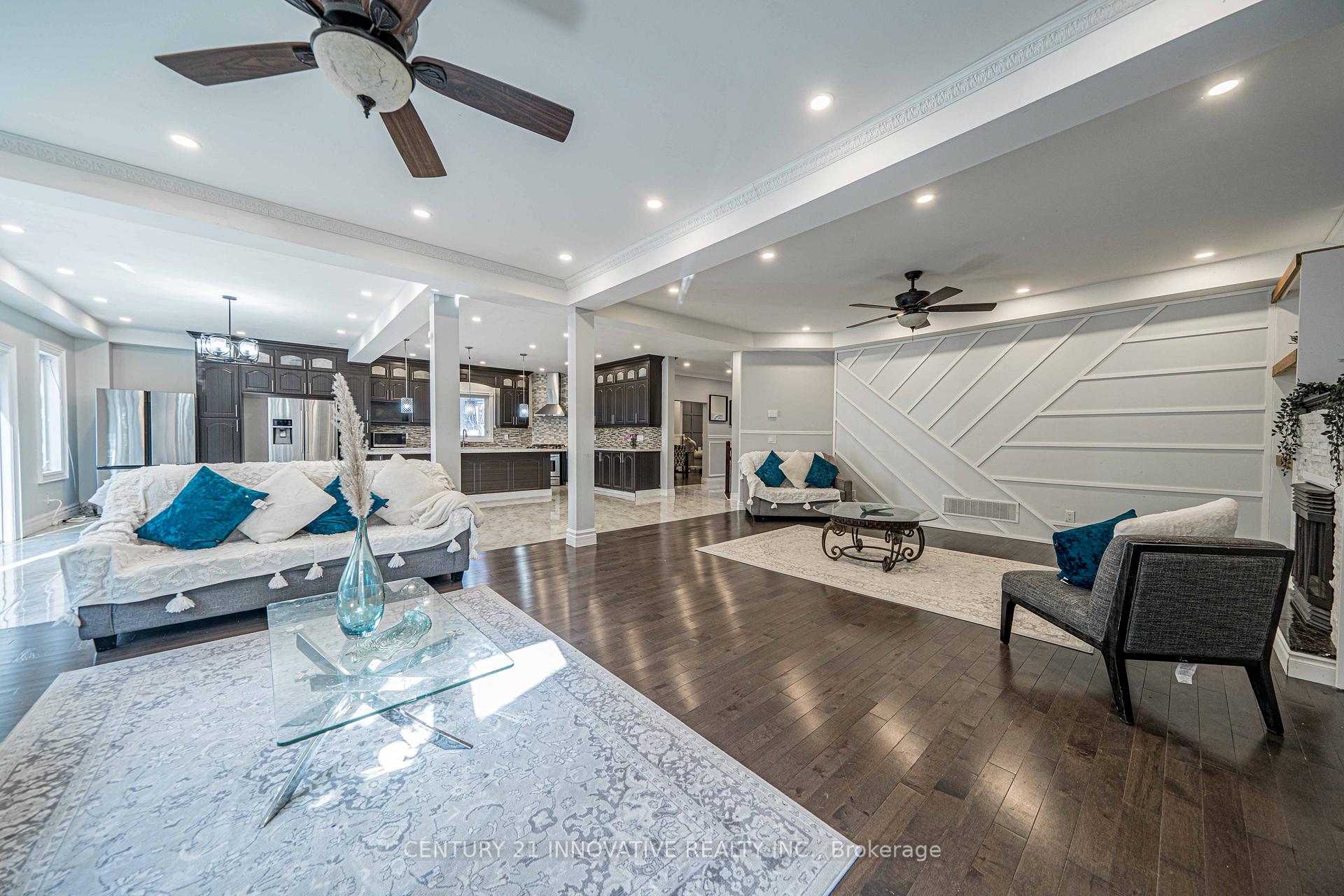 Photo 20 of 24 Cedarview Drive, Scarborough, Centennial Scarborough — HOMEH