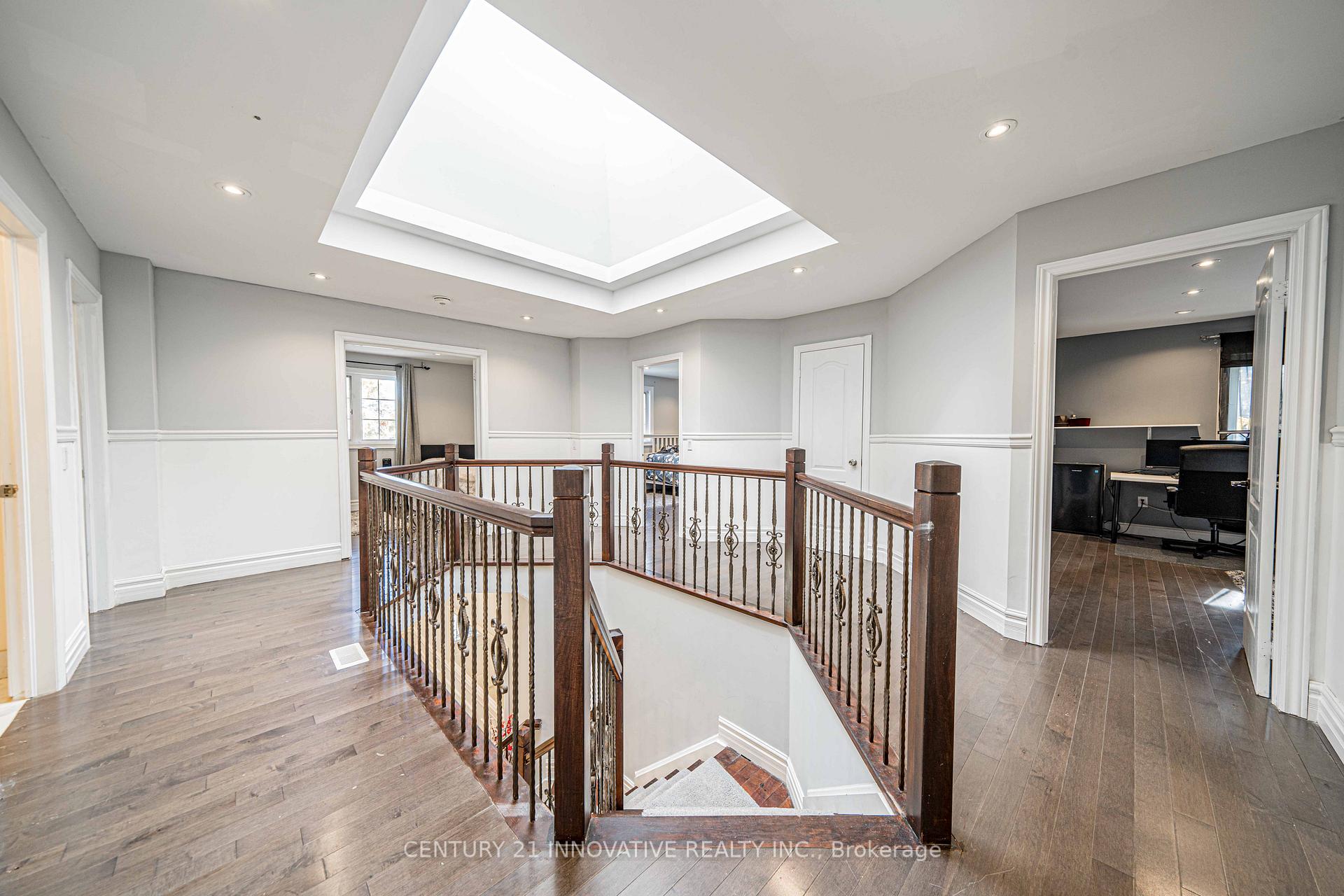 Photo 22 of 24 Cedarview Drive, Scarborough, Centennial Scarborough — HOMEH