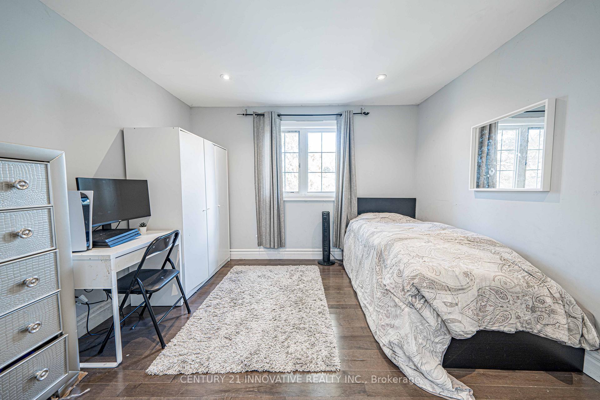 Photo 31 of 24 Cedarview Drive, Scarborough, Centennial Scarborough — HOMEH