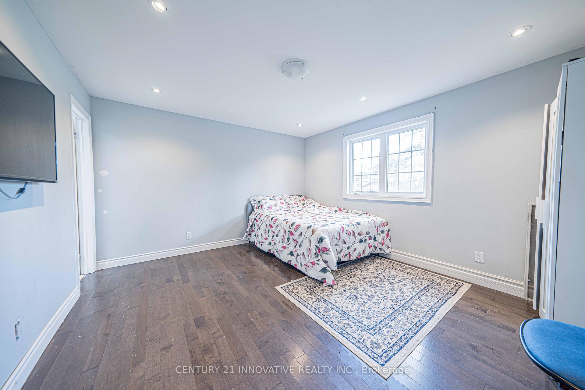 Photo 32 of 24 Cedarview Drive, Scarborough, Centennial Scarborough — HOMEH
