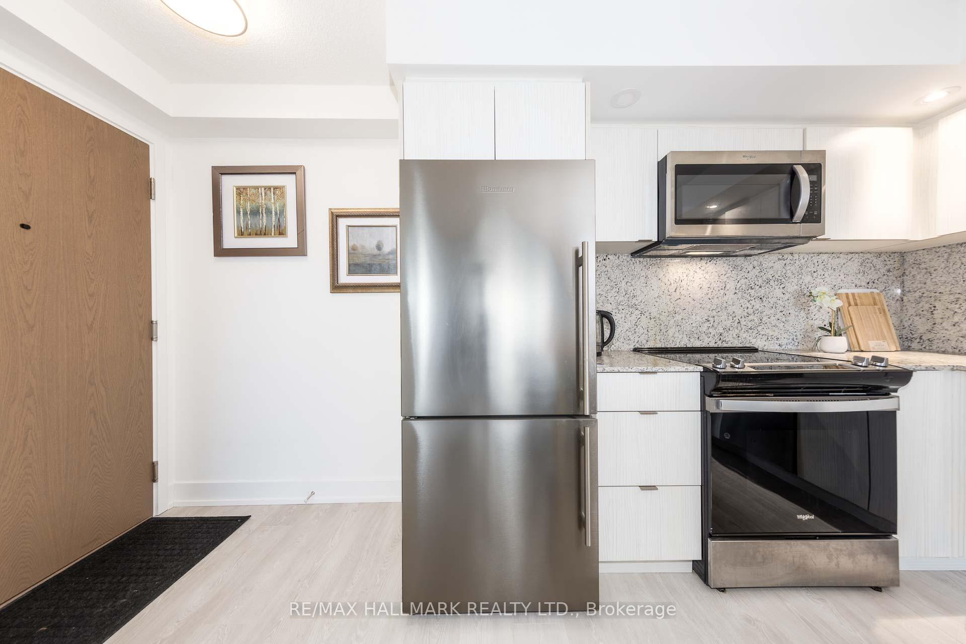 Photo 4 of Unit 2201, 10 Eva Road, Etobicoke, Etobicoke West Mall — HOMEH