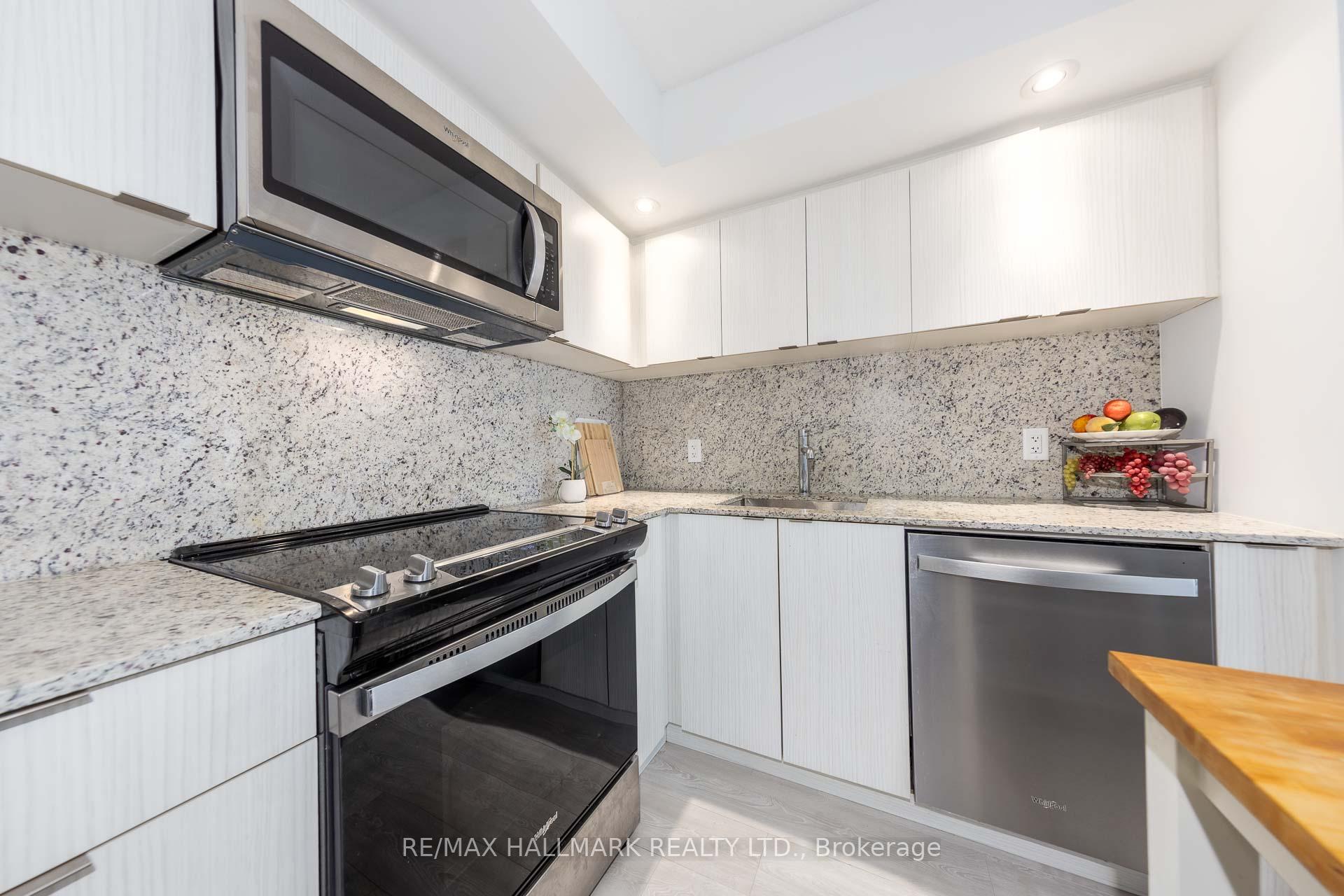 Photo 6 of Unit 2201, 10 Eva Road, Etobicoke, Etobicoke West Mall — HOMEH