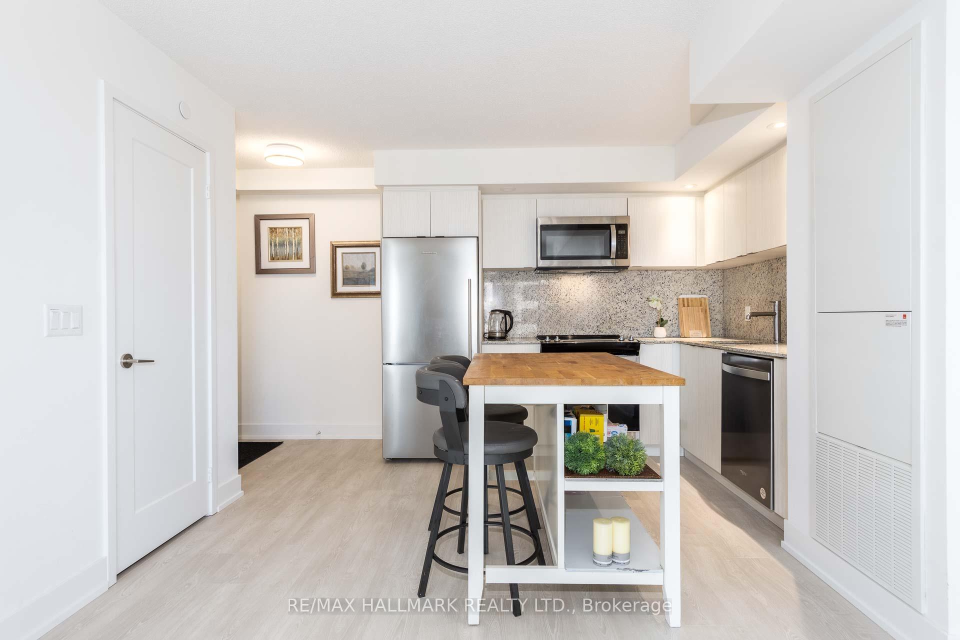 Photo 9 of Unit 2201, 10 Eva Road, Etobicoke, Etobicoke West Mall — HOMEH