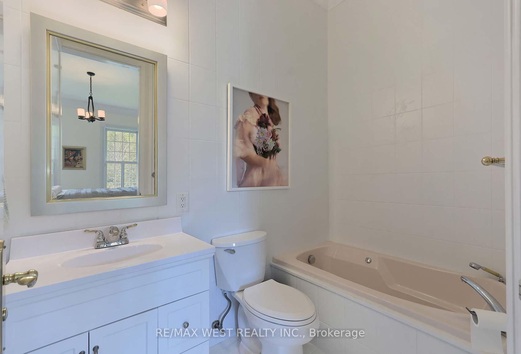 Photo 11 of 5 Humberview Drive, Vaughan, Islington Woods — HOMEH