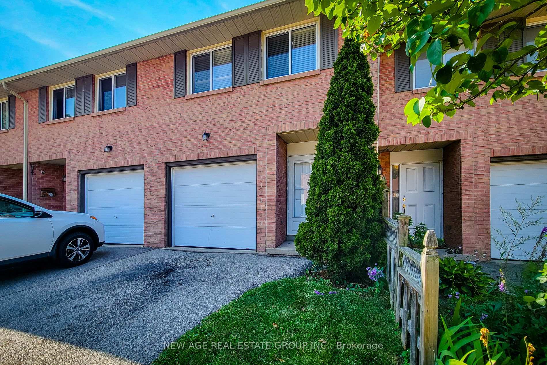 Photo 3 of Unit 3, 40 Summercrest Drive E, Hamilton, Gershome — HOMEH