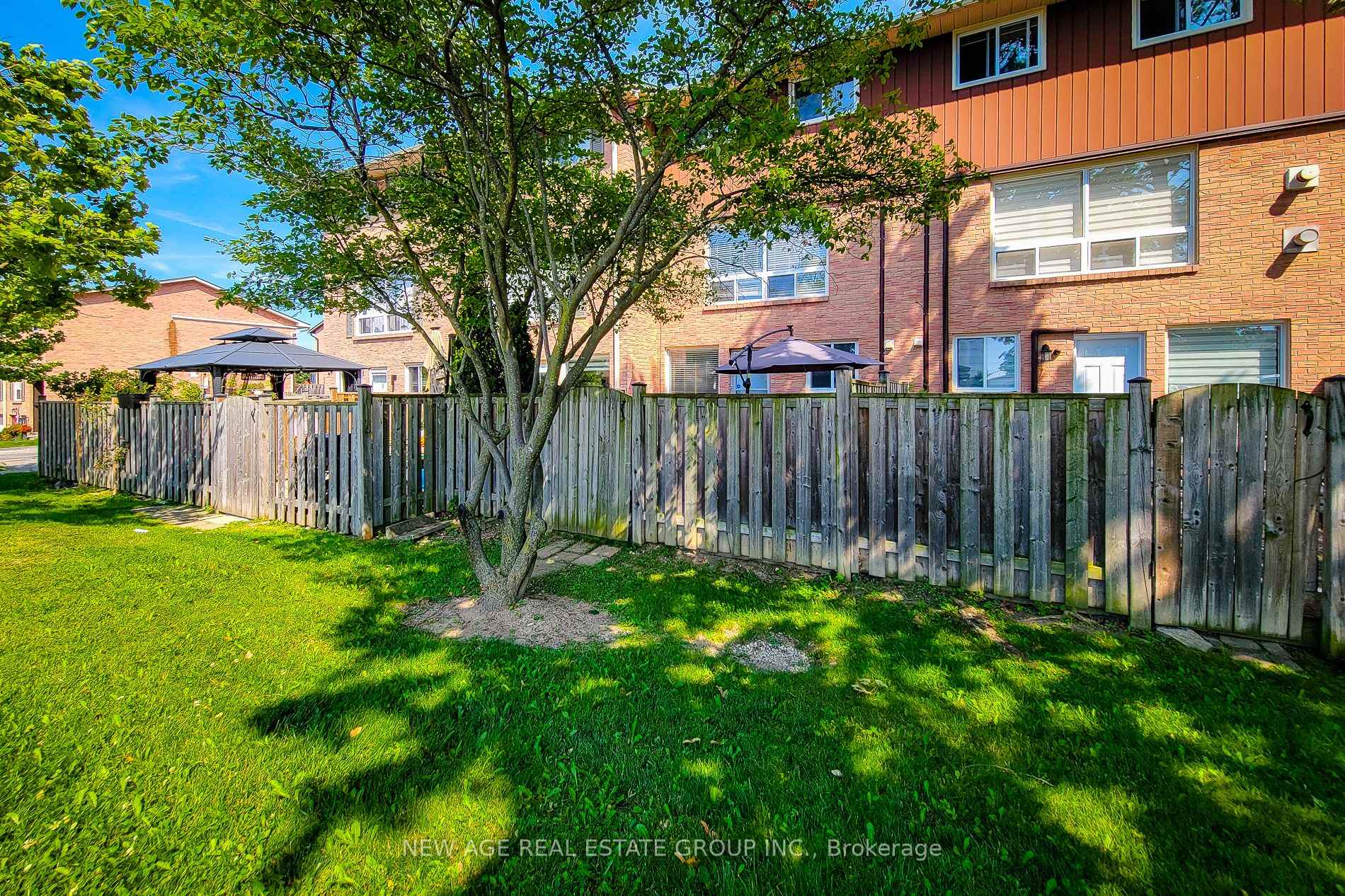 Photo 7 of Unit 3, 40 Summercrest Drive E, Hamilton, Gershome — HOMEH