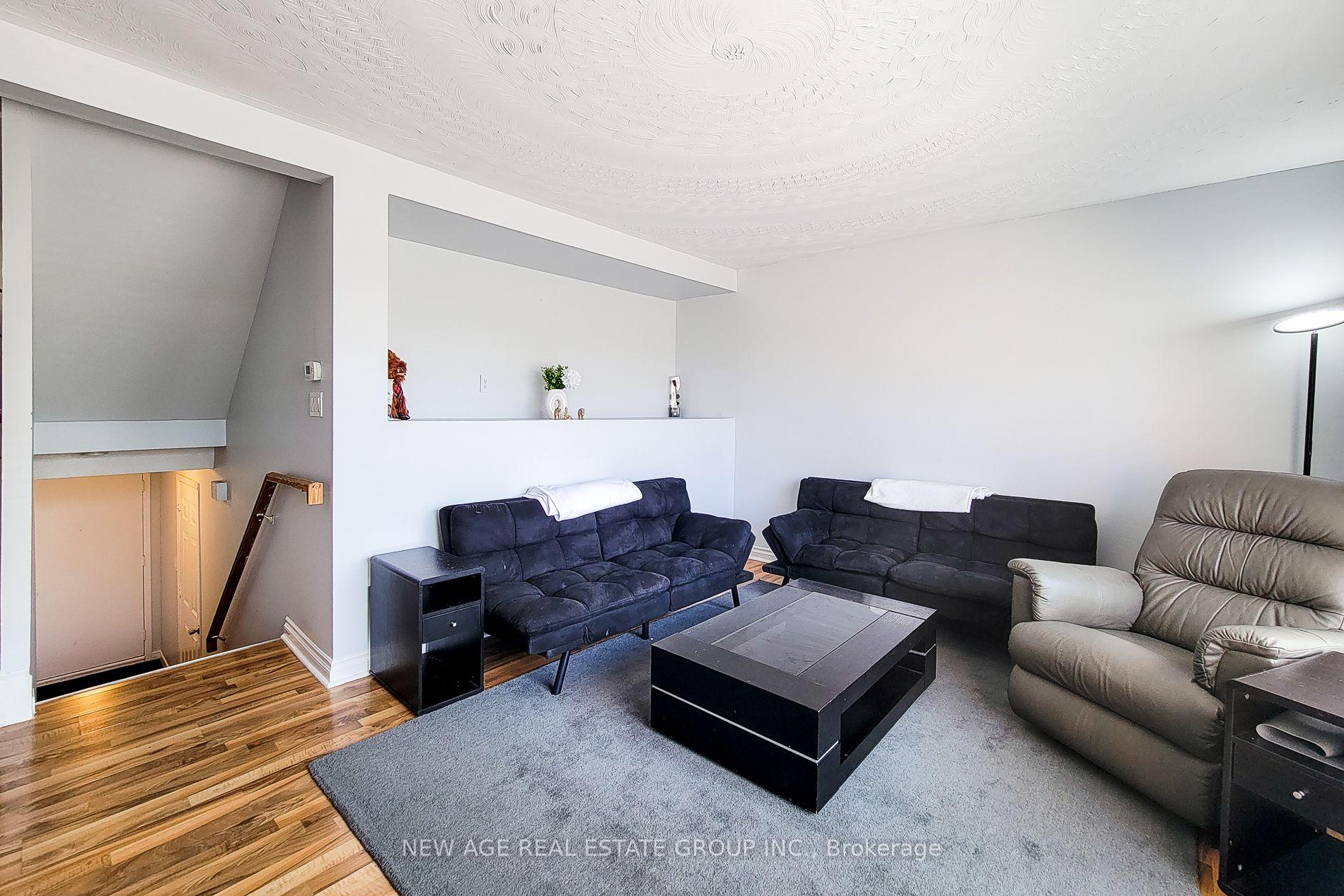 Photo 15 of Unit 3, 40 Summercrest Drive E, Hamilton, Gershome — HOMEH