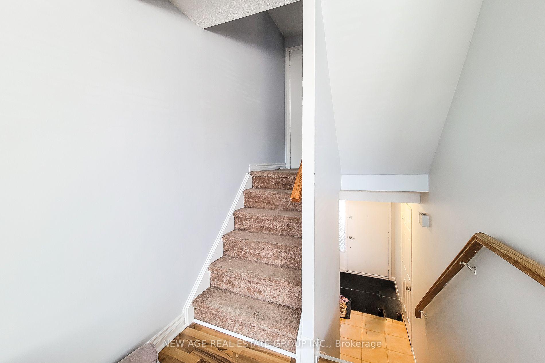 Photo 21 of Unit 3, 40 Summercrest Drive E, Hamilton, Gershome — HOMEH