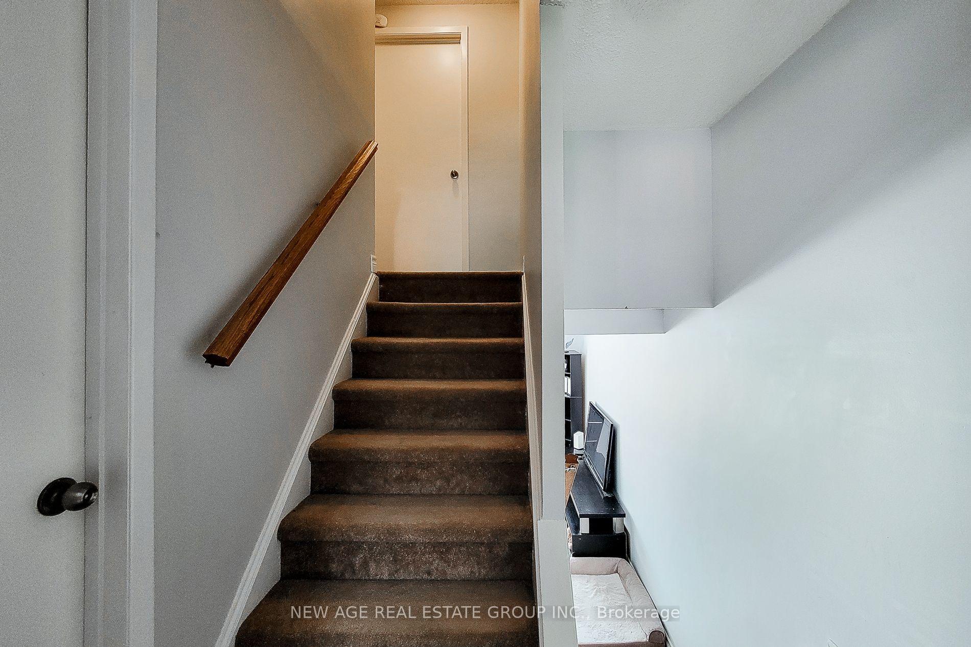 Photo 28 of Unit 3, 40 Summercrest Drive E, Hamilton, Gershome — HOMEH