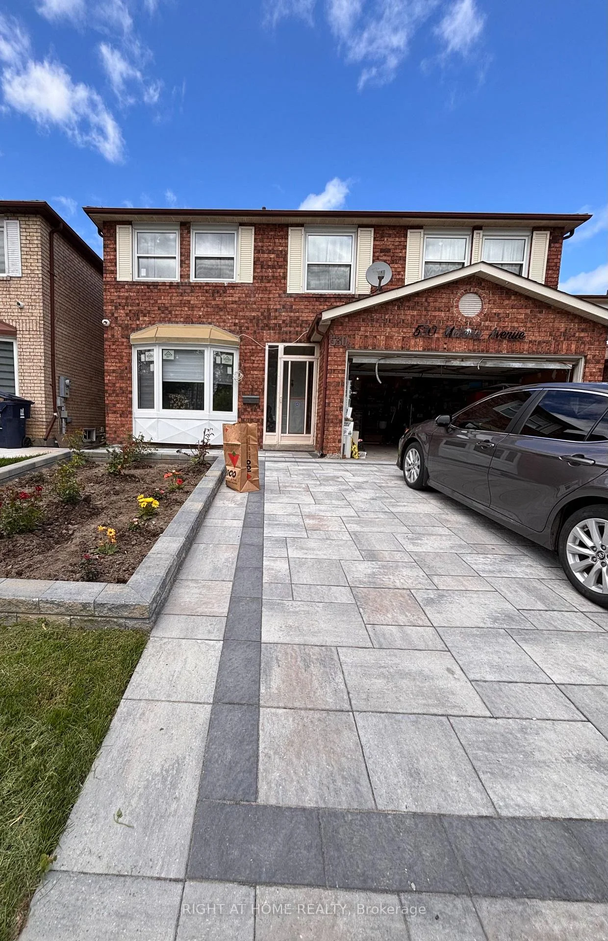 Photo 3 of 530 Mclevin Avenue, Scarborough, Malvern — HOMEH
