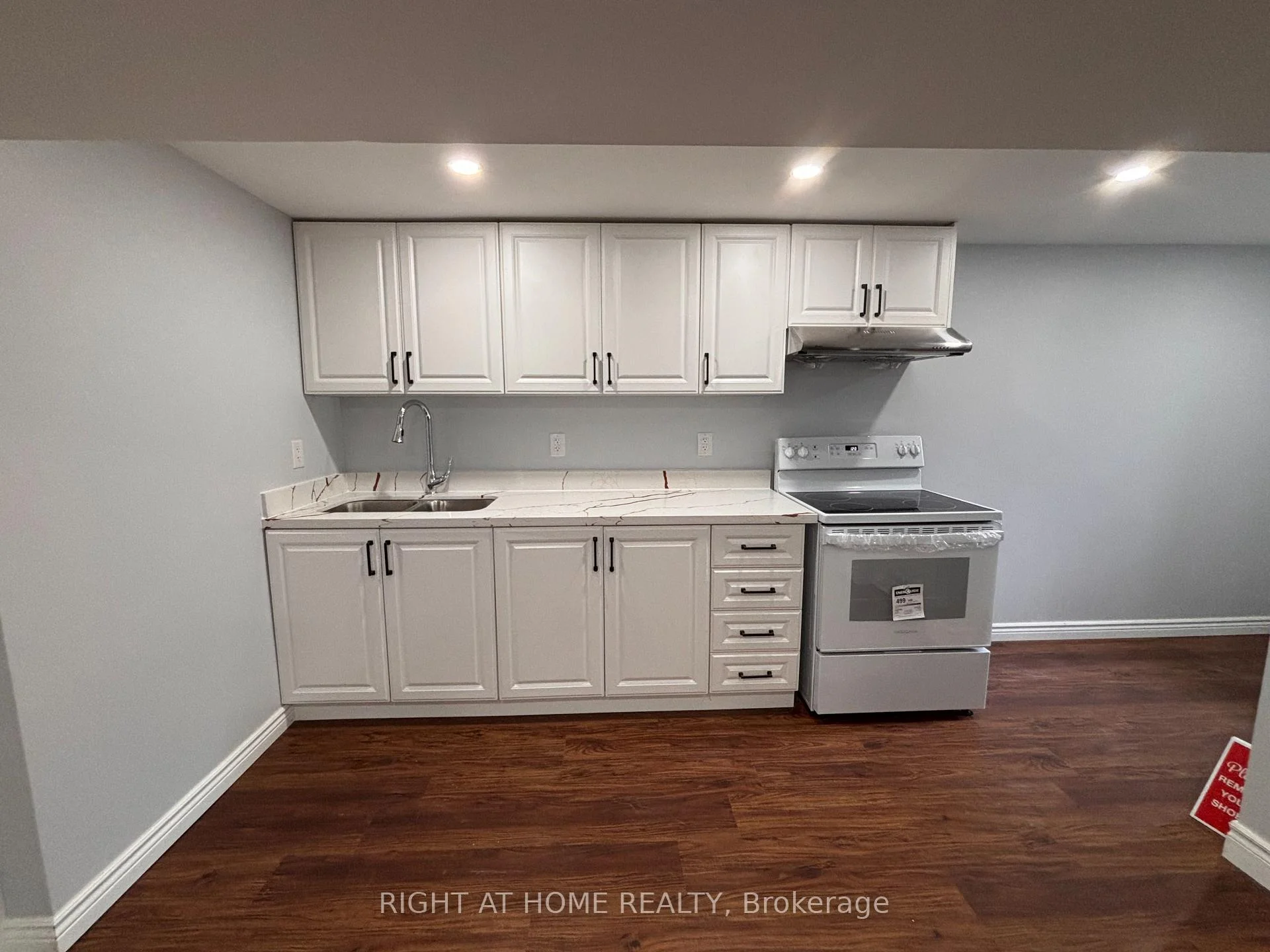 Photo 4 of 530 Mclevin Avenue, Scarborough, Malvern — HOMEH