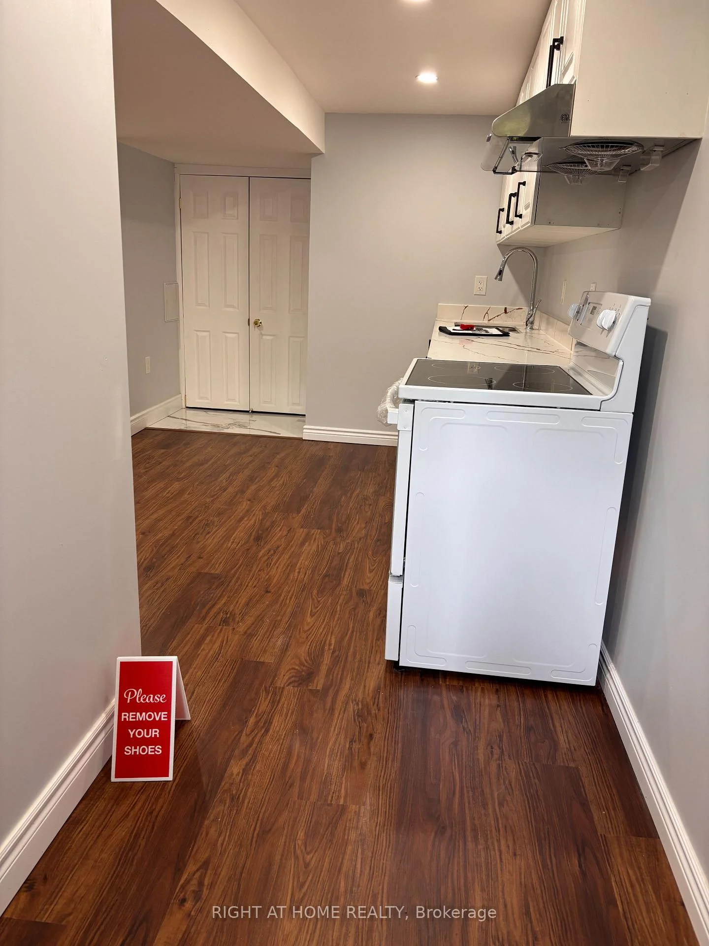 Photo 6 of 530 Mclevin Avenue, Scarborough, Malvern — HOMEH