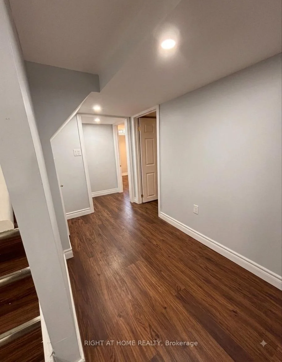 Photo 11 of 530 Mclevin Avenue, Scarborough, Malvern — HOMEH