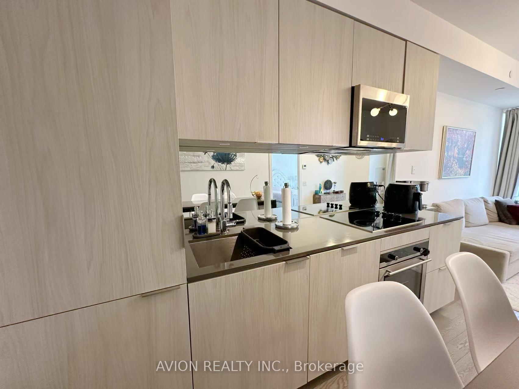 Photo 3 of Unit 606, 609 Avenue Road, Toronto, Yonge-St. Clair — HOMEH