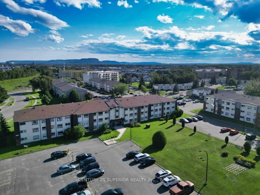 Photo 2 of Unit 116, 630 Sherrington Drive, Thunder Bay, Academy Heights — HOMEH