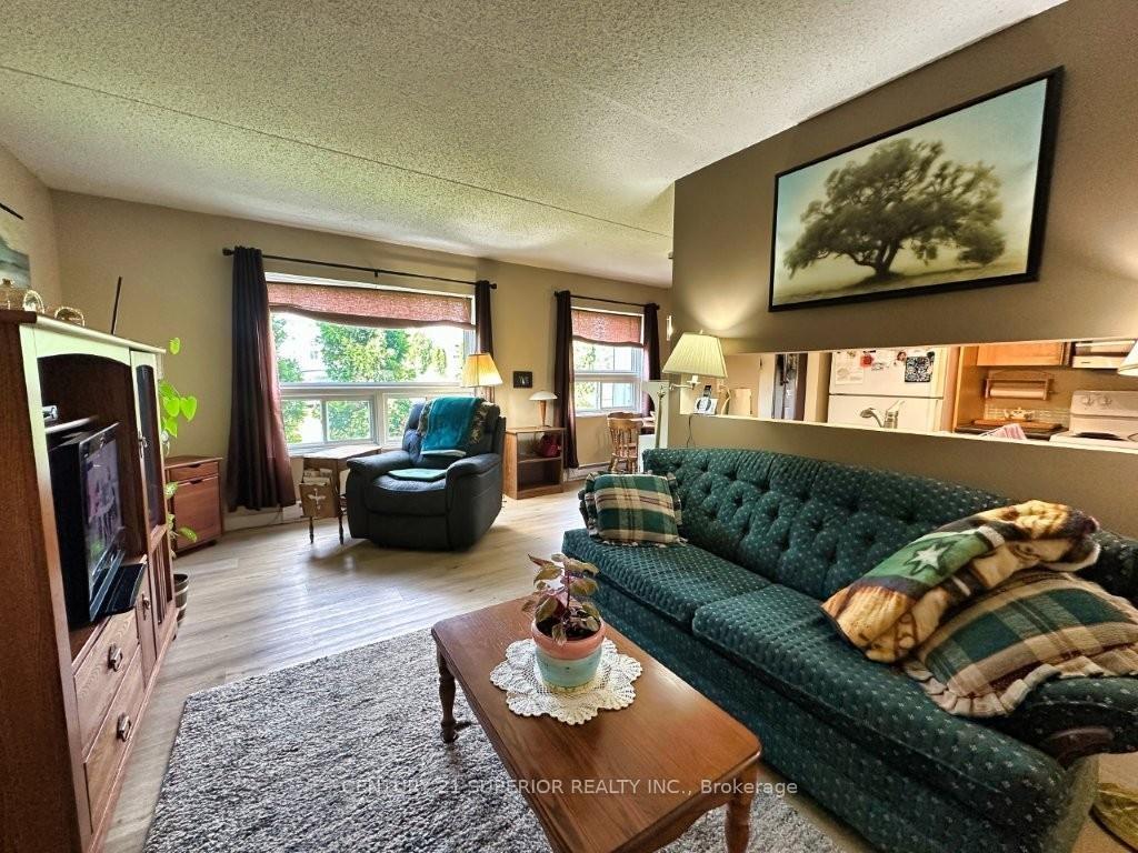 Photo 17 of Unit 116, 630 Sherrington Drive, Thunder Bay, Academy Heights — HOMEH